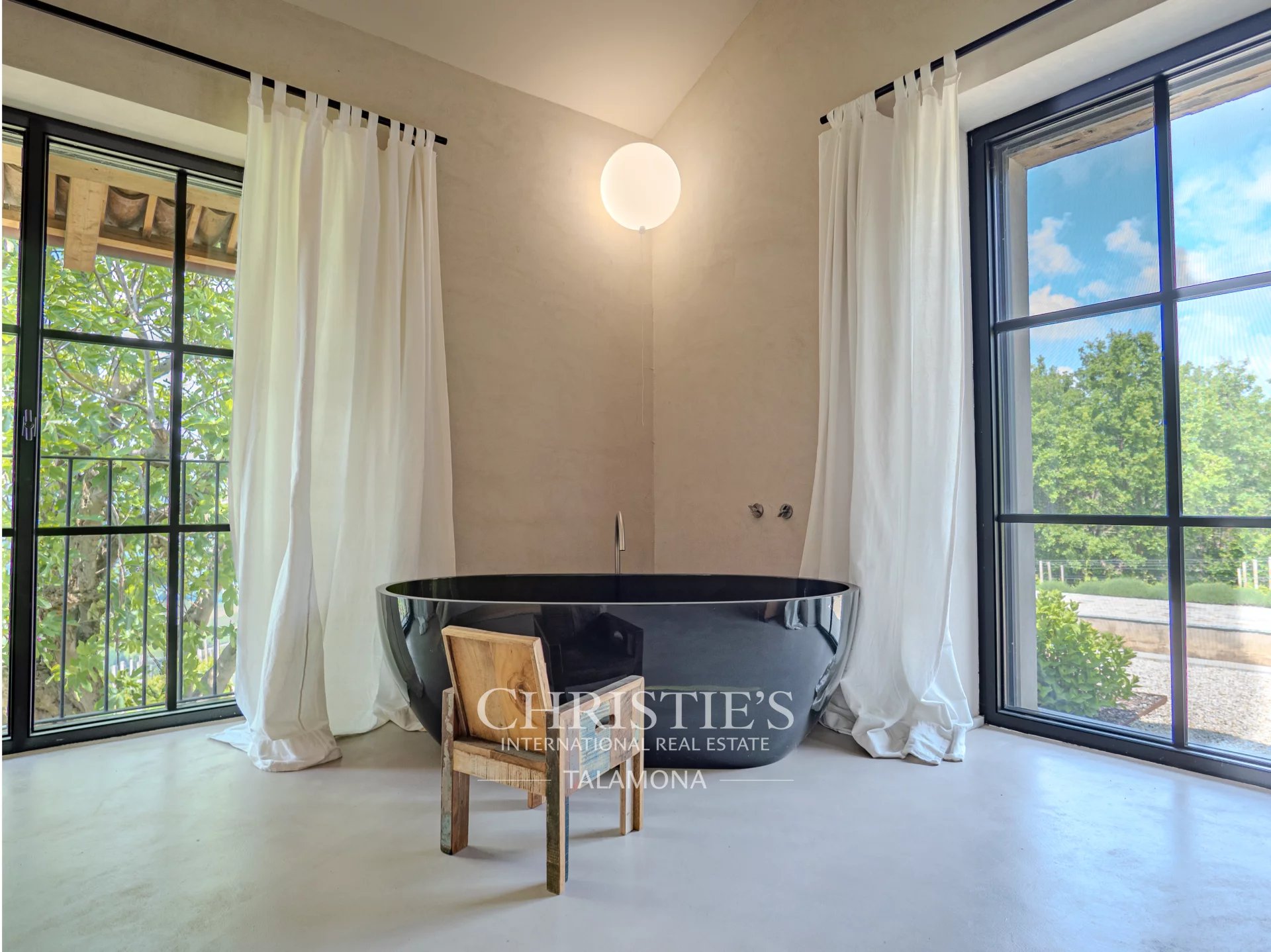 4 Bedroom Villa/Townhouse's Image 40