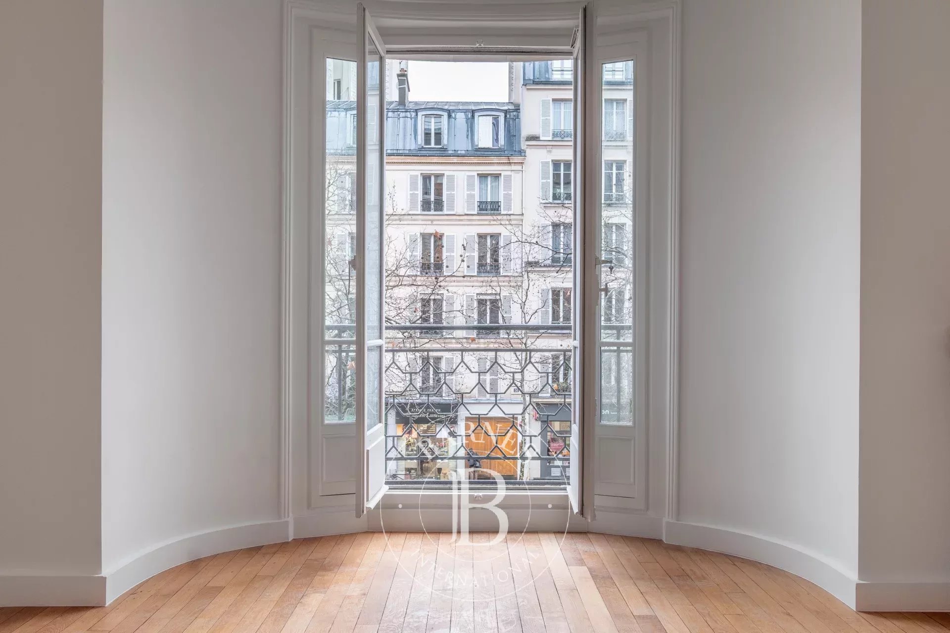 Paris  - Apartment 3 Bedrooms - picture 5