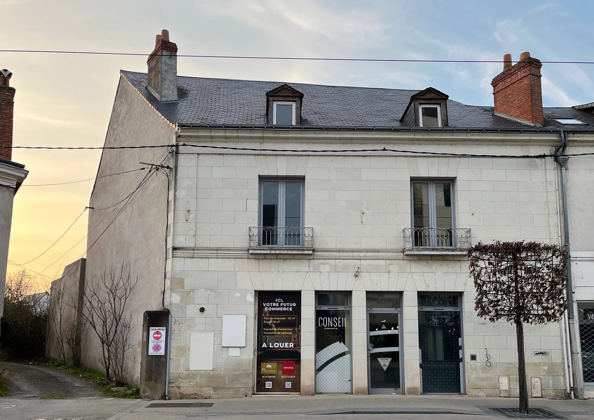 Location Local commercial Tours