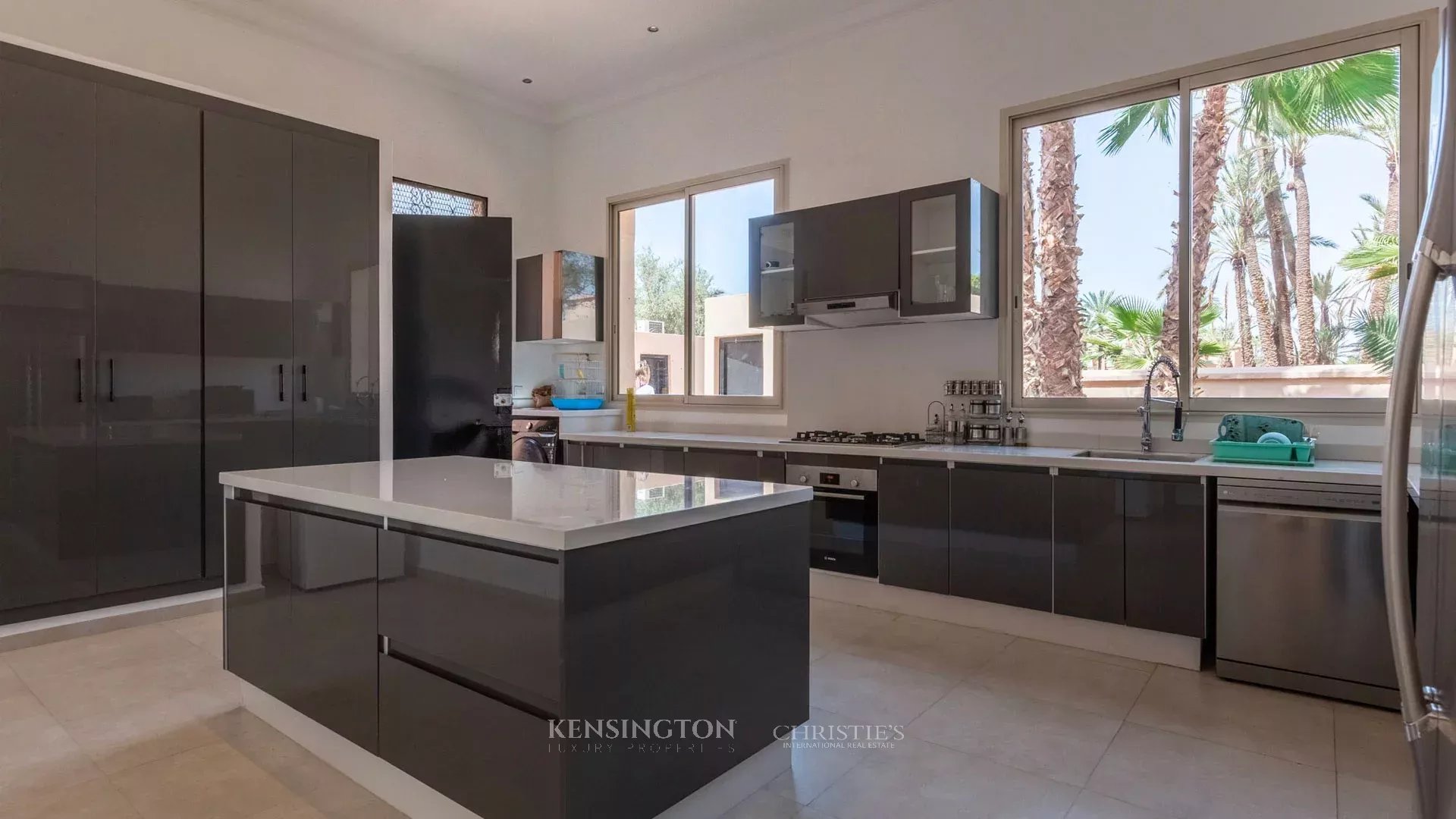 5 Bedroom Villa/Townhouse's Image 10
