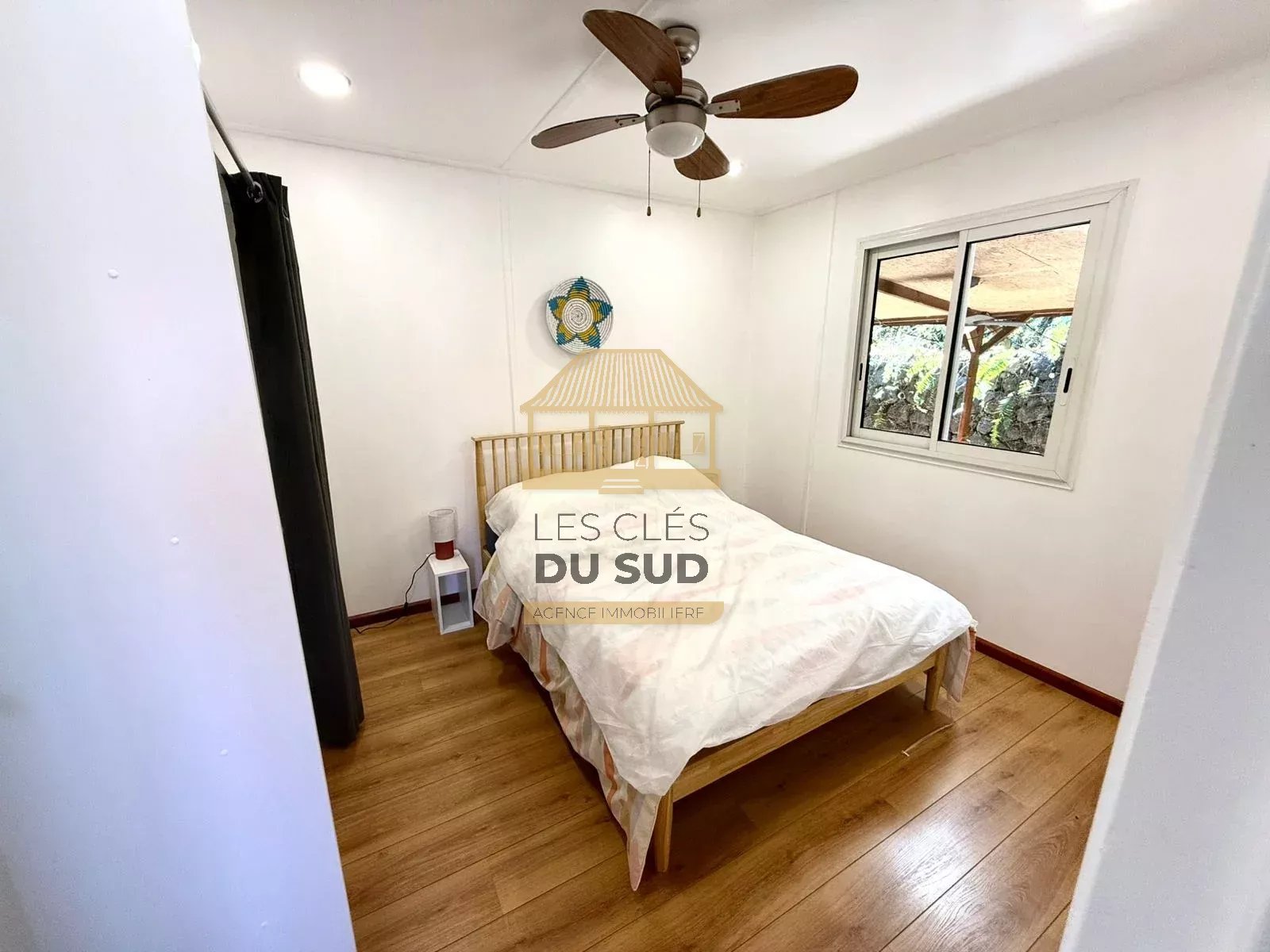 A LOUER - UNE MAISON DE TYPE T5 DE 140,82 M² ENVIRON - SAINT-JOSEPH -  1160€