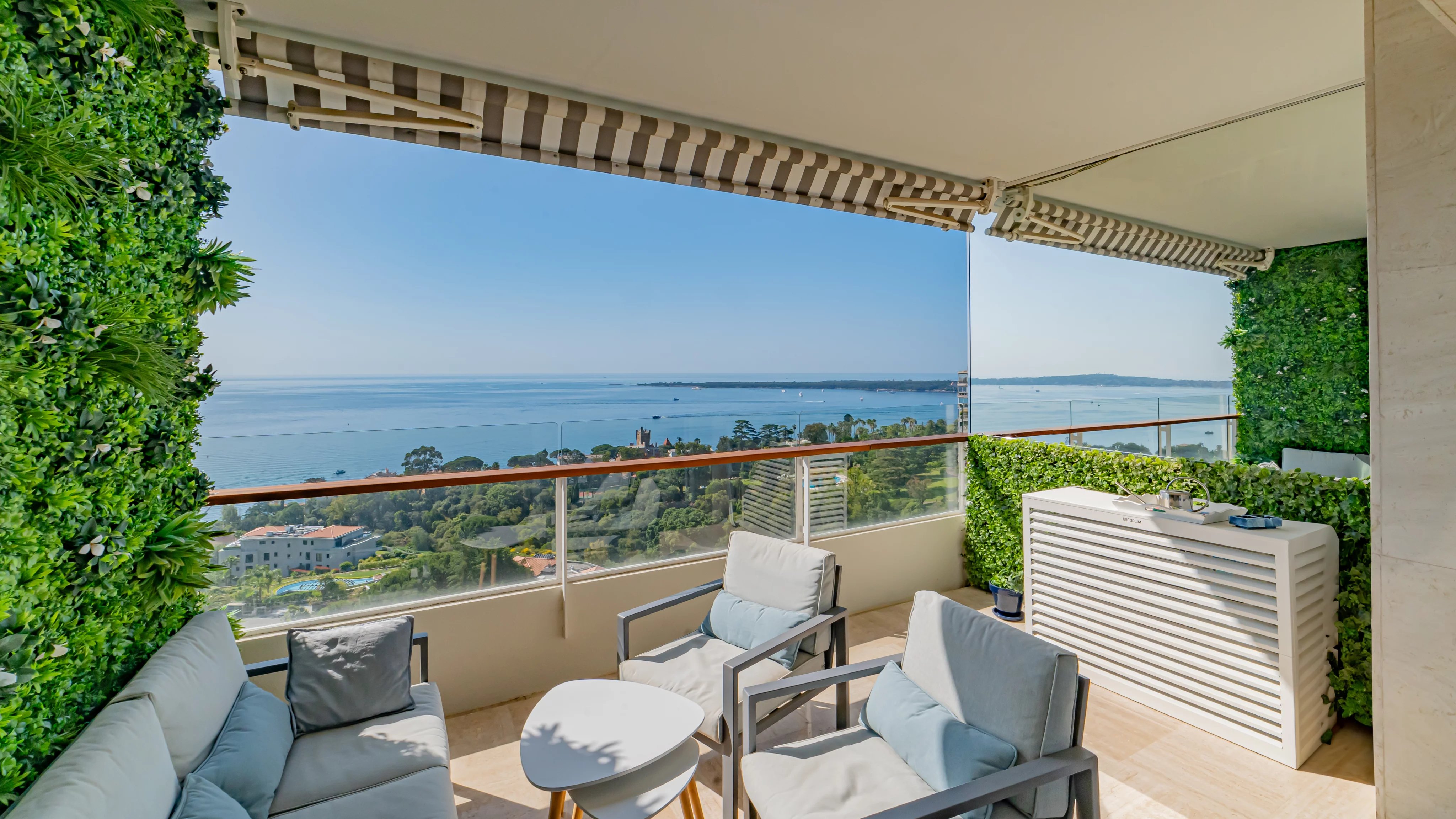Cannes Californie - Renovated apartment with panoramic view