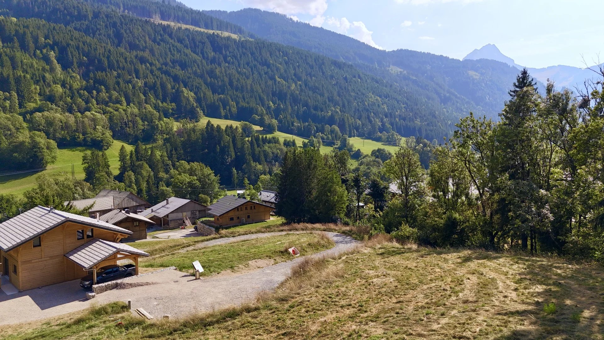 Building plot in Abondance, south-facing with unobstructed mountain views