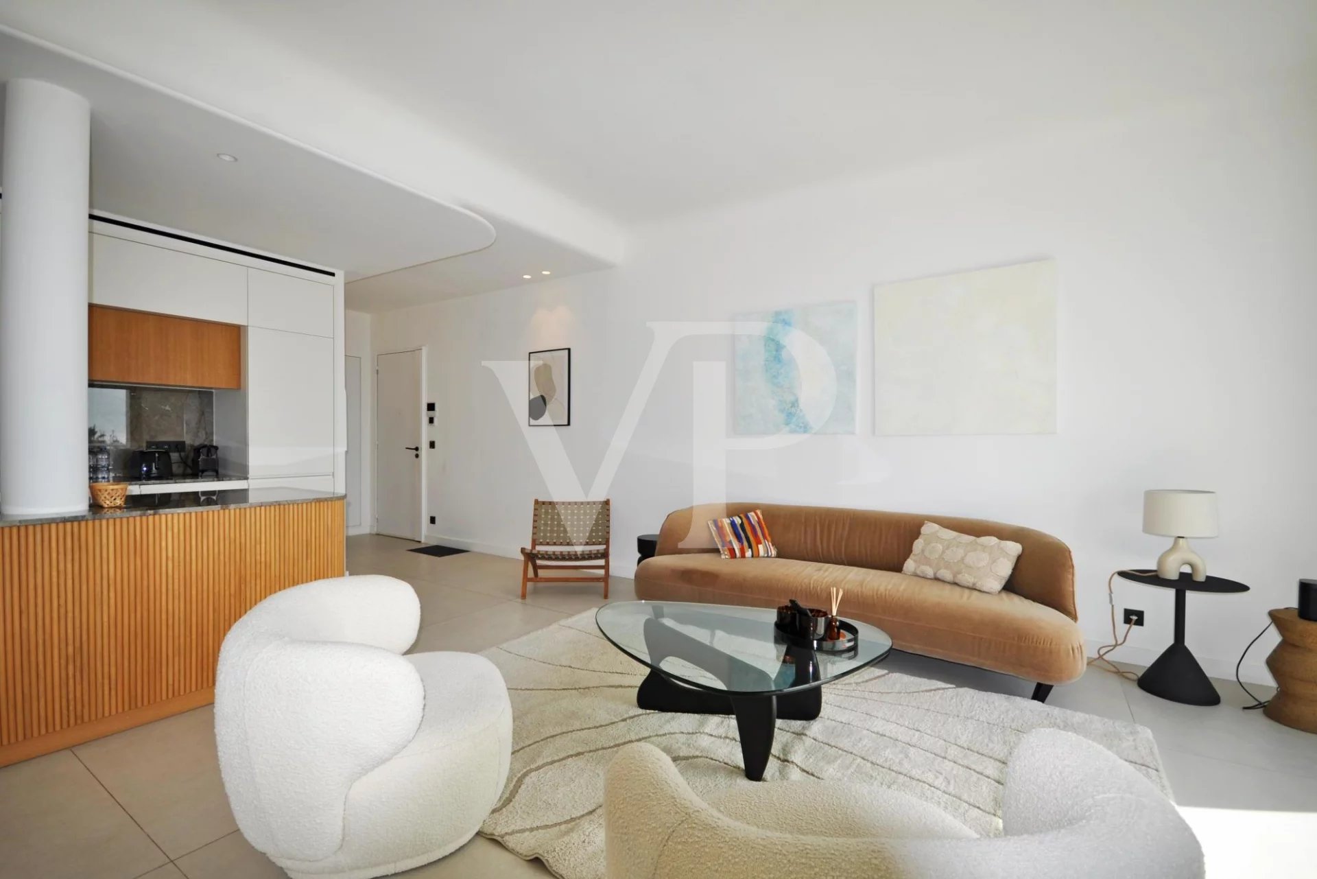 Cannes Croisette Elegante Vier Zimmer Wohnung mit Meerblick