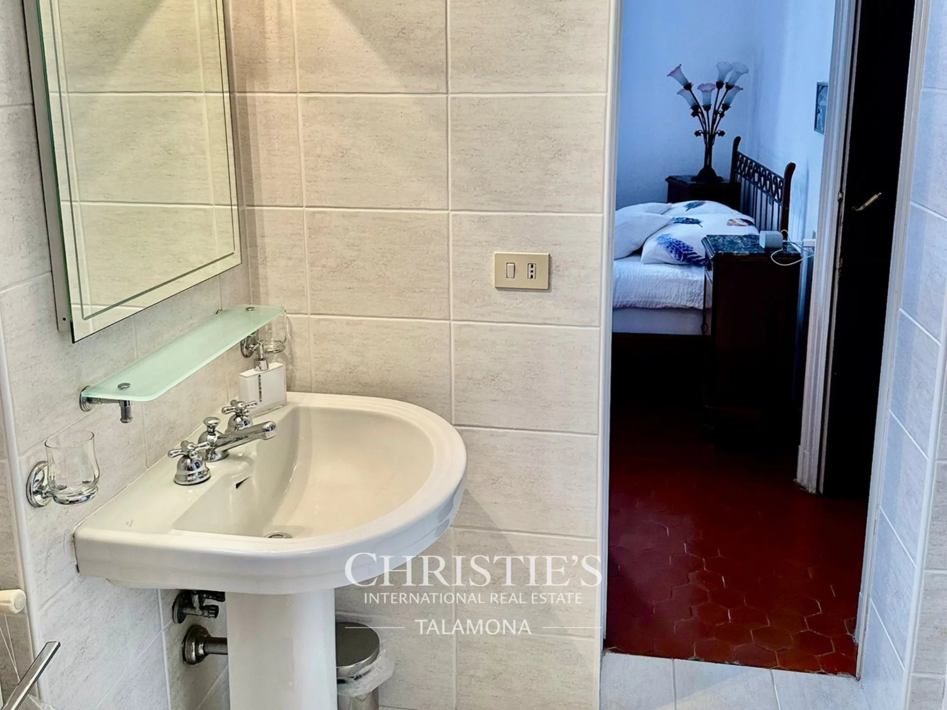4 Bedroom Villa/Townhouse's Image 15