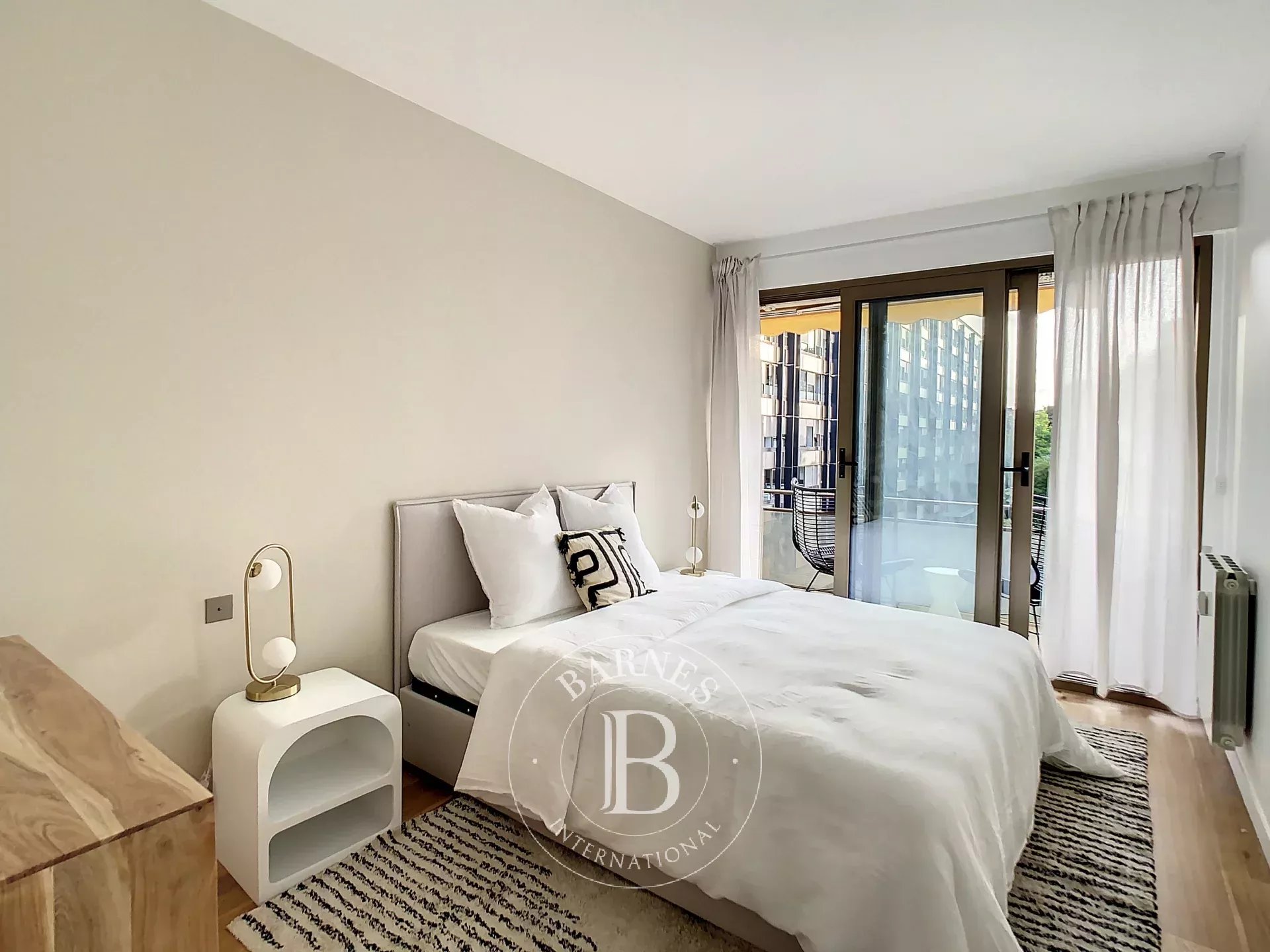 Daire Paris 8ème - picture 4