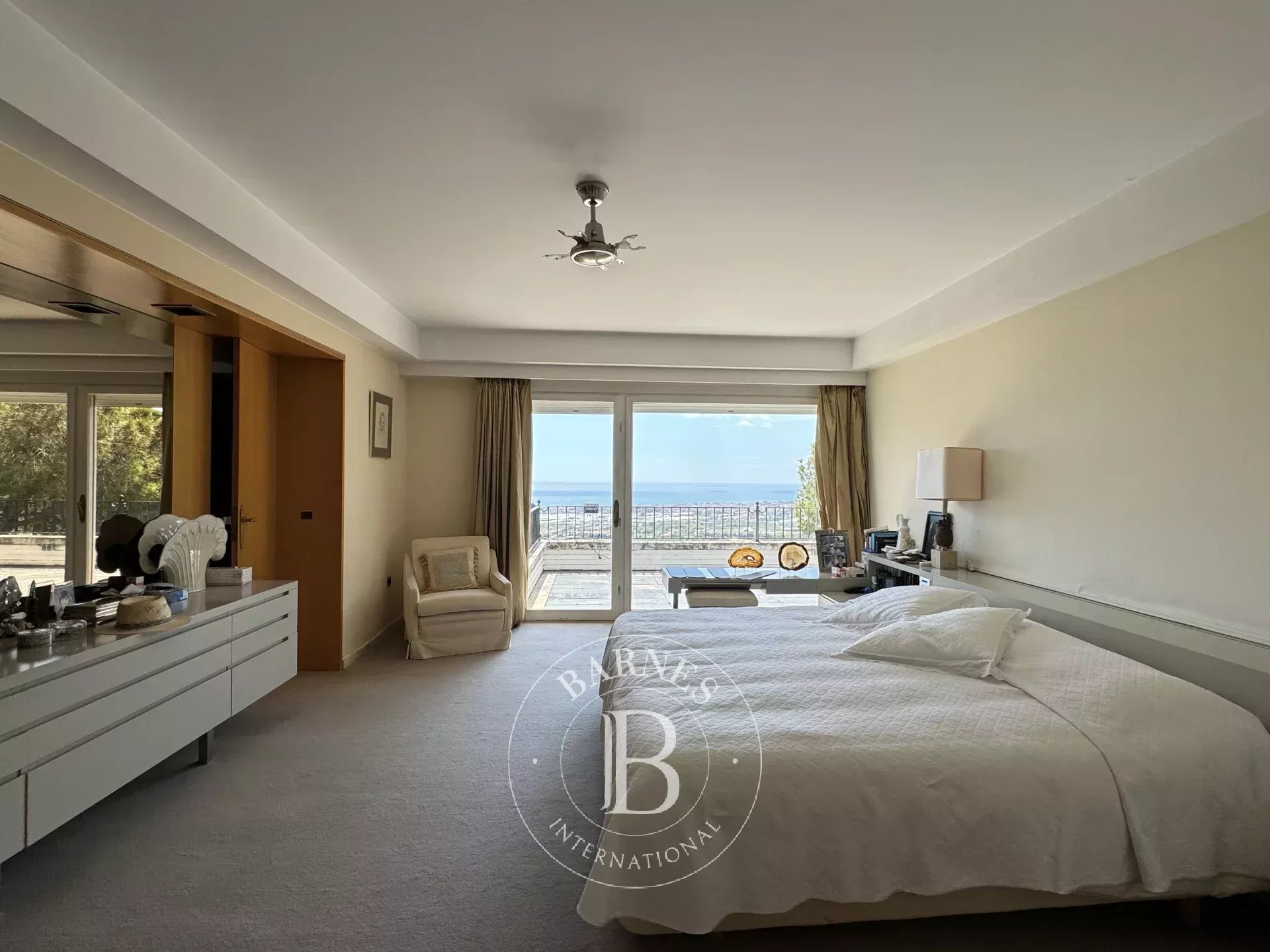 Ev Cabrils - picture 9