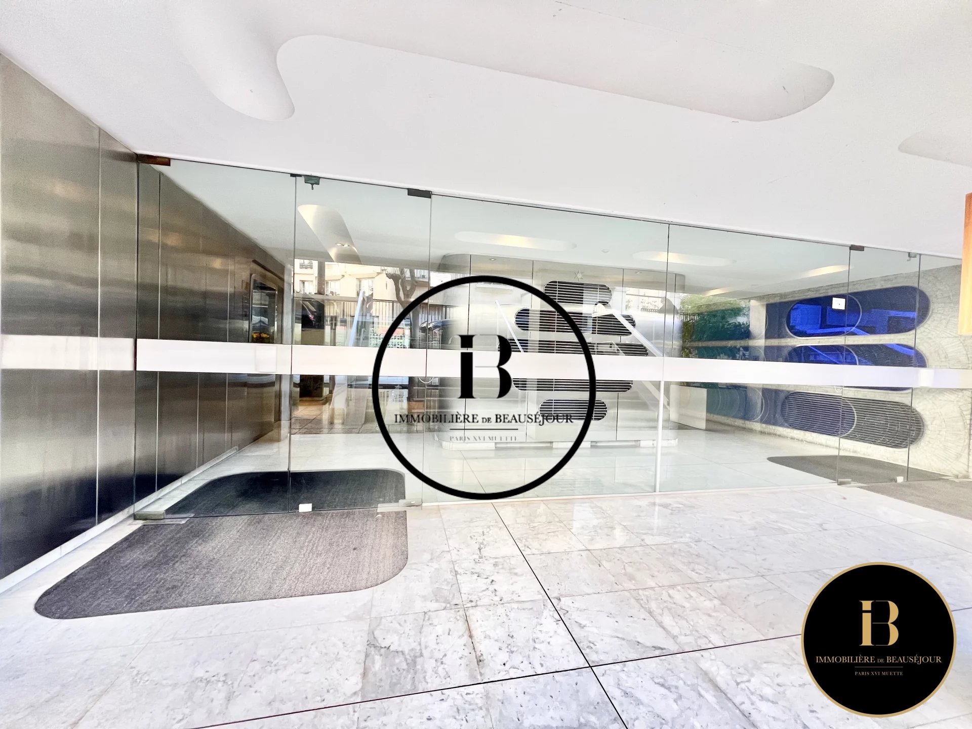 Location Appartement Paris 16ème