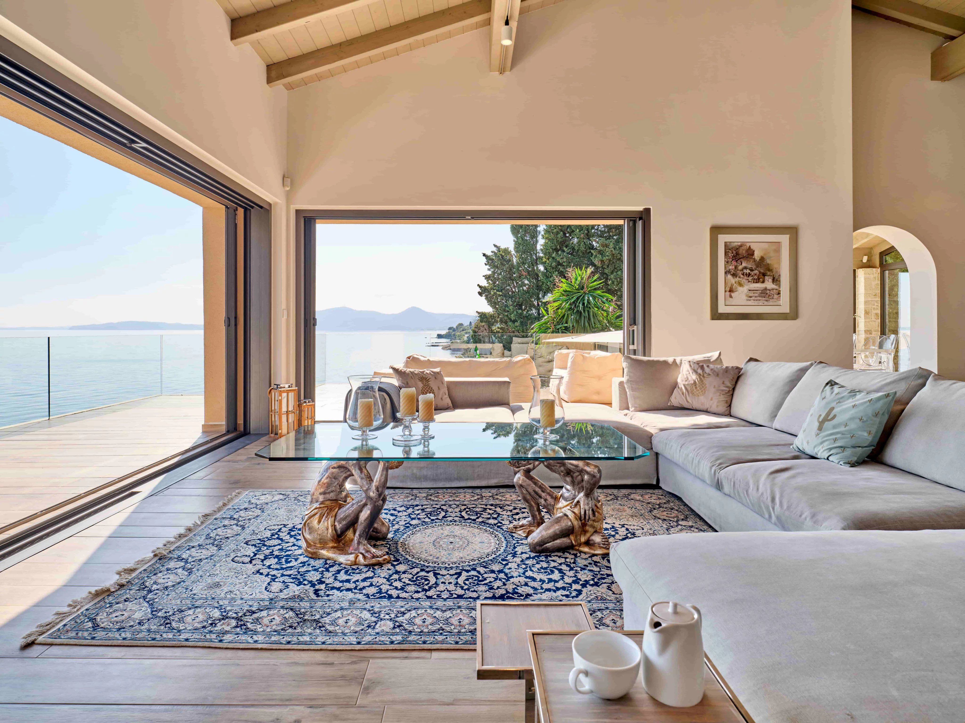 Propriété de luxe en bord de mer sur l'idyllique île de Corfou