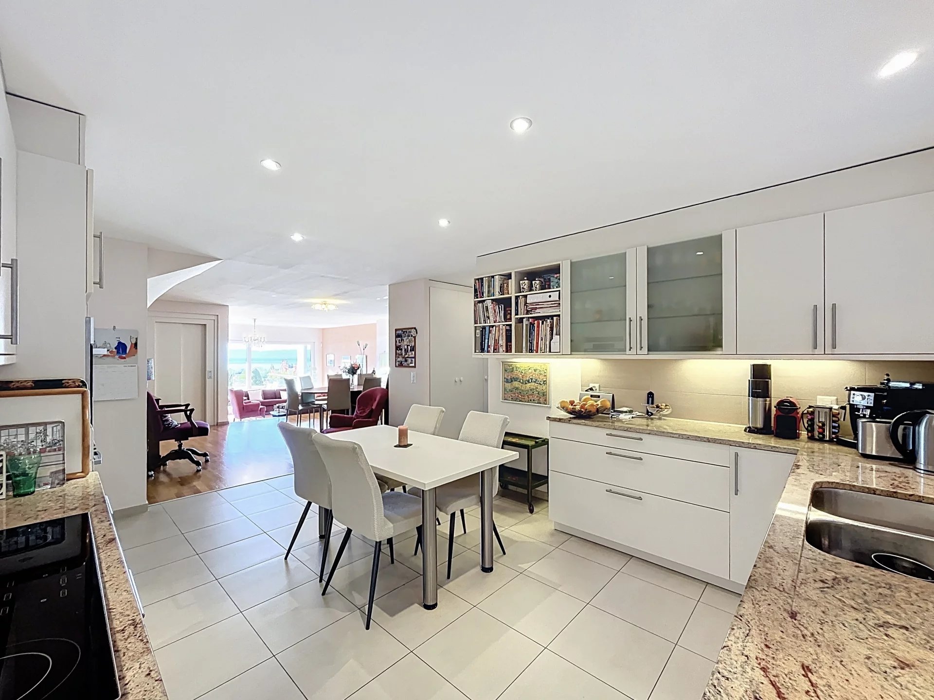 Villa familiale avec ascenseur et vue panoramique