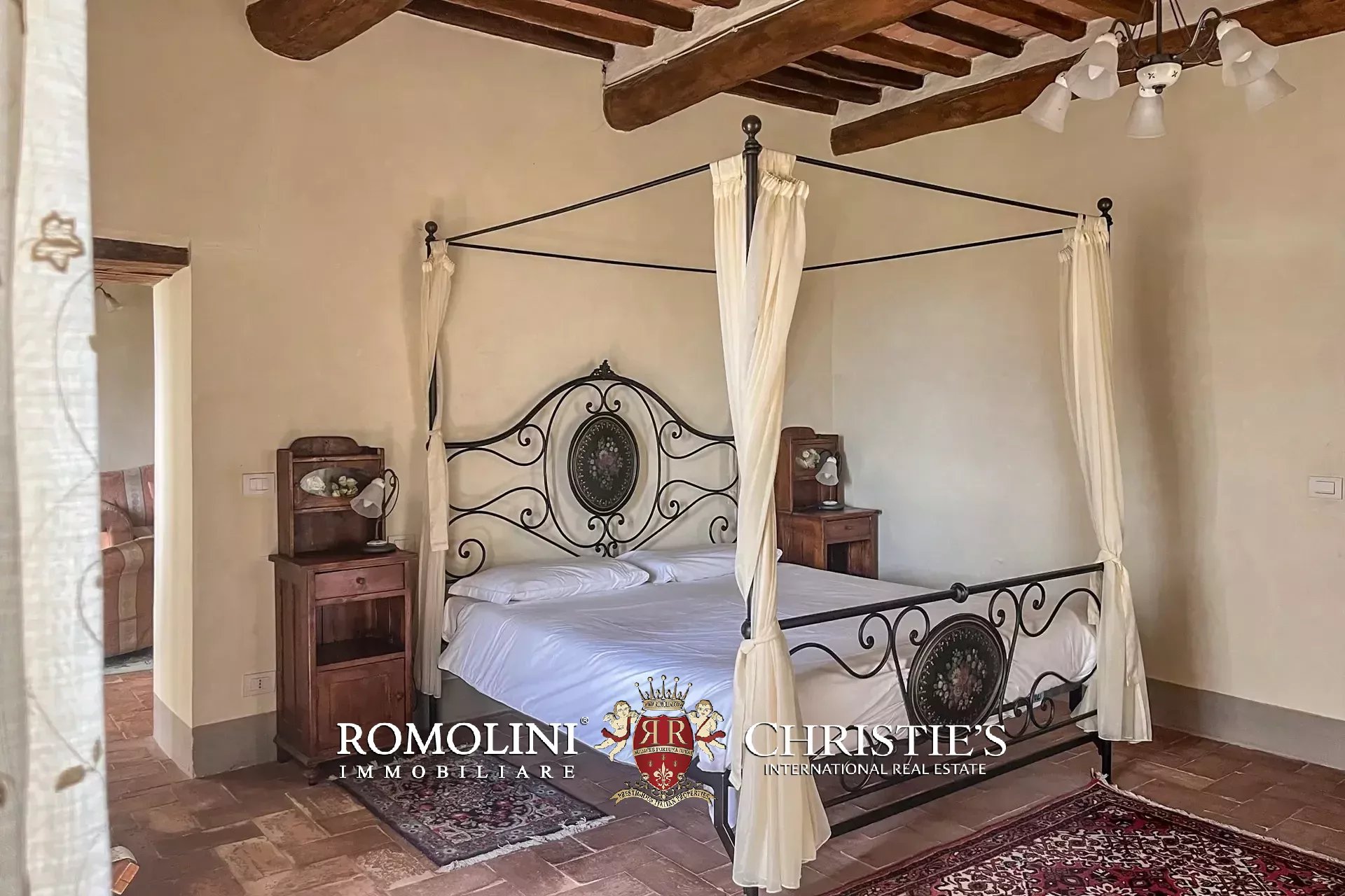 16 Bedroom Villa/Townhouse's Image 71