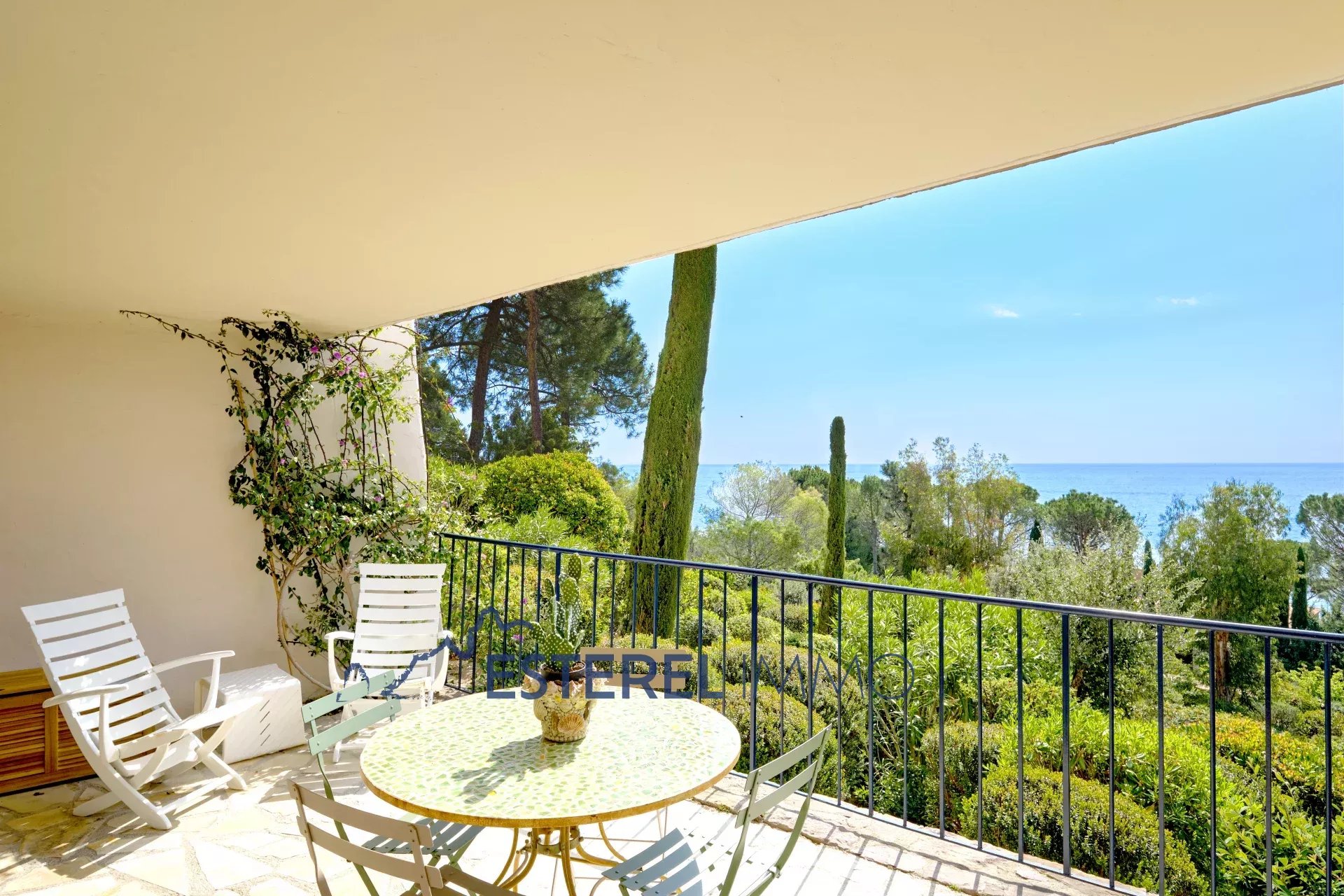 Studio à Port-la-Galère — référence 85773055
