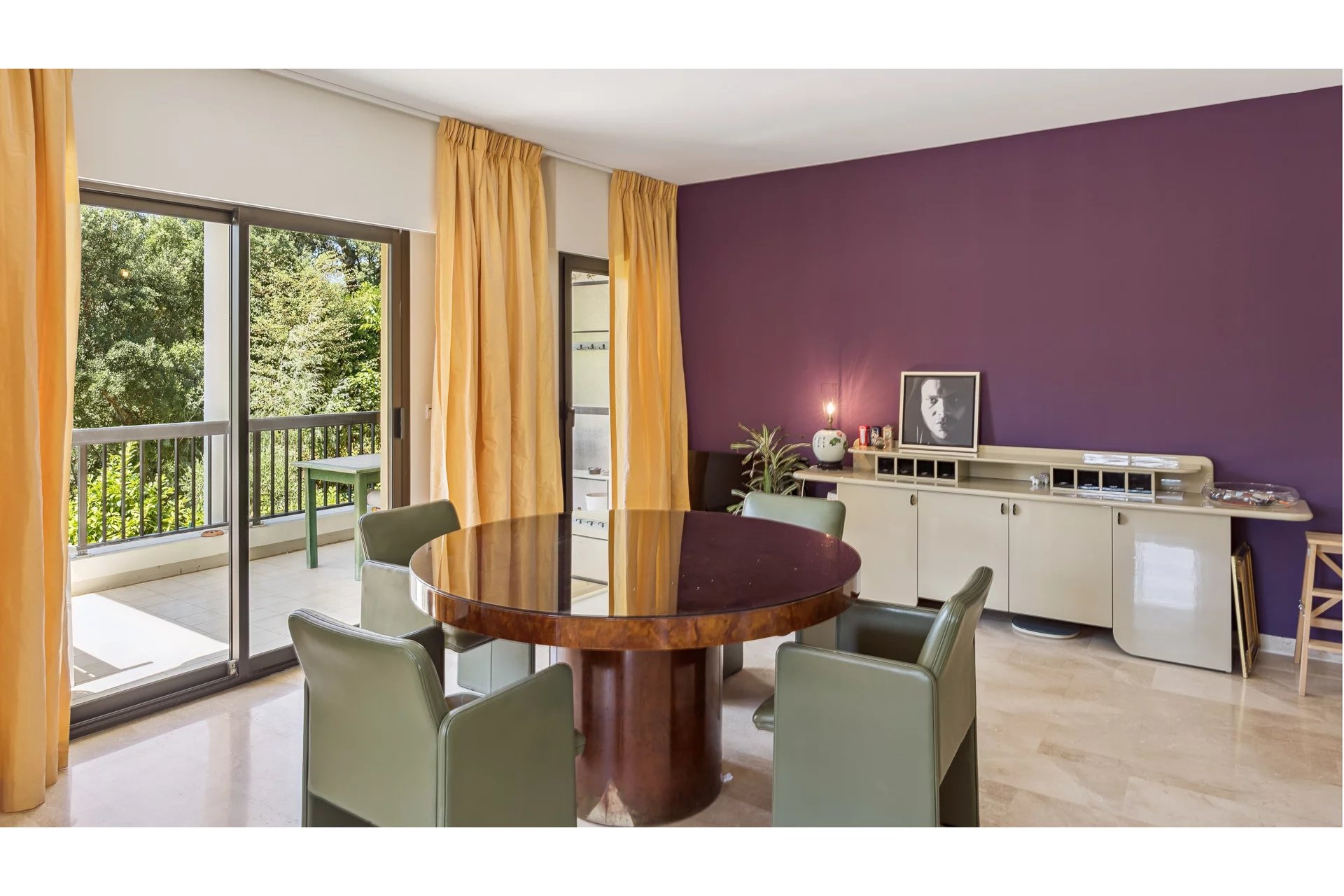 APARTMENT IN A SECURE RESIDENCE