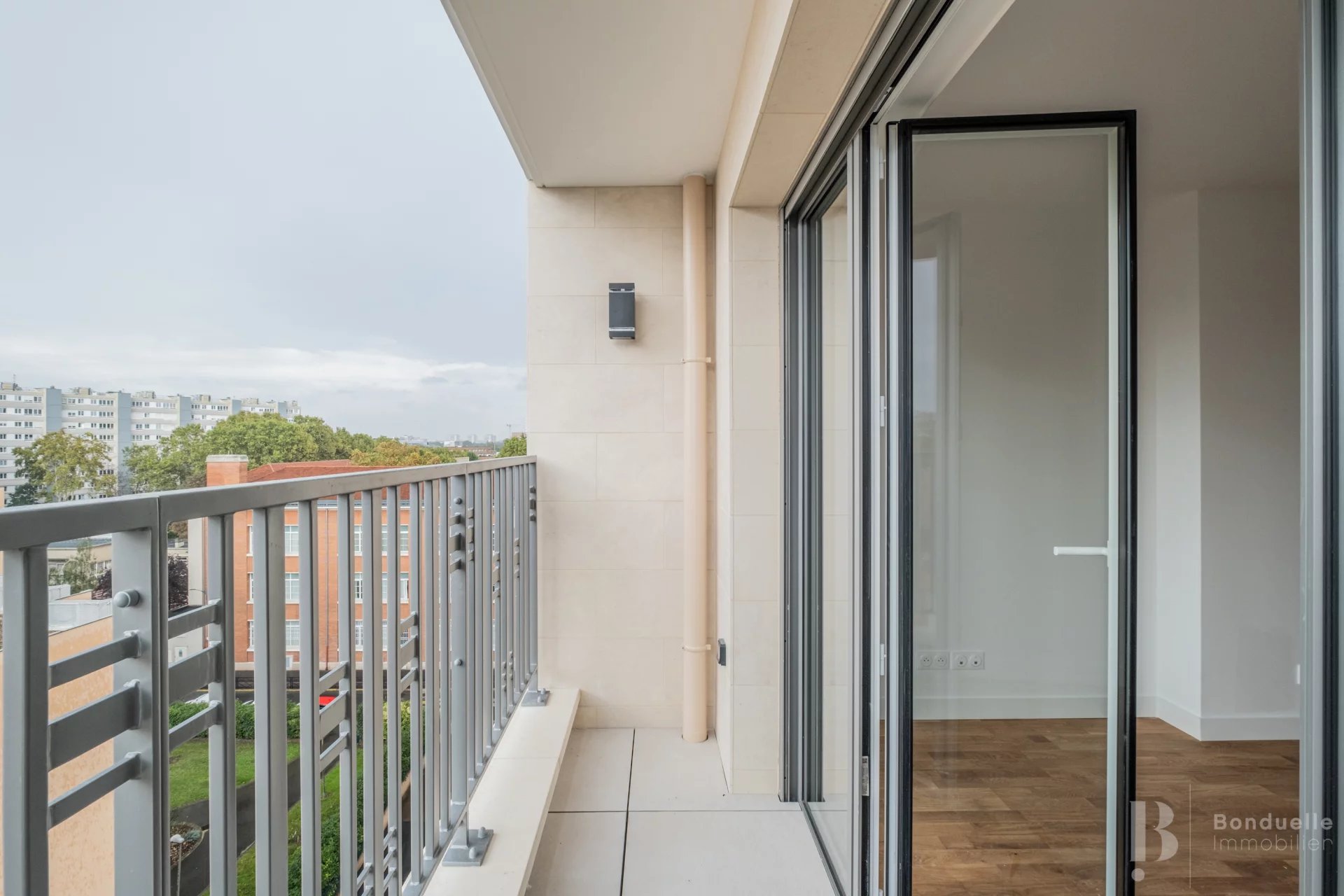 A LOUER VIDE - BEAU 3 PIECES DE 58,56M2 - APPARTEMENT NEUF - BALCON - 7EME ETAGE AVEC ASCENSEUR