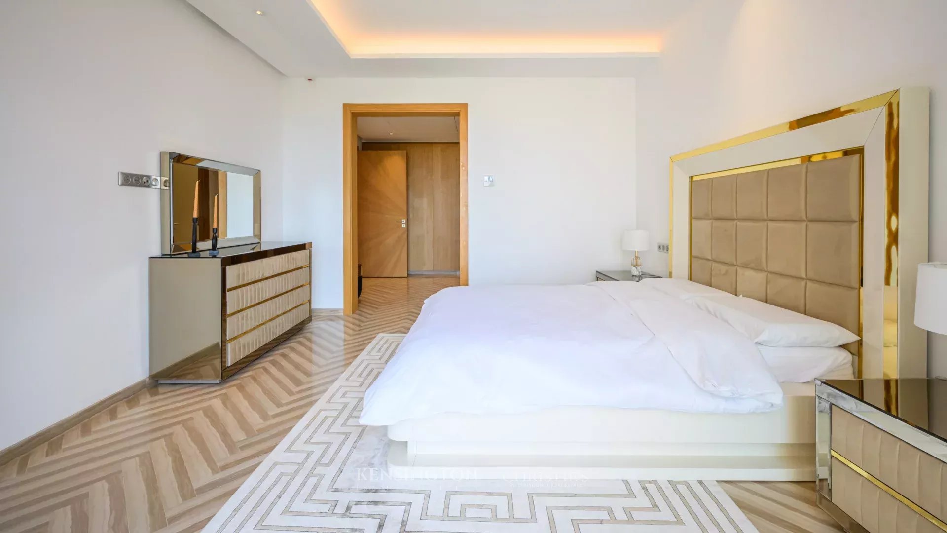 3 Bedroom Villa/Townhouse's Image 60