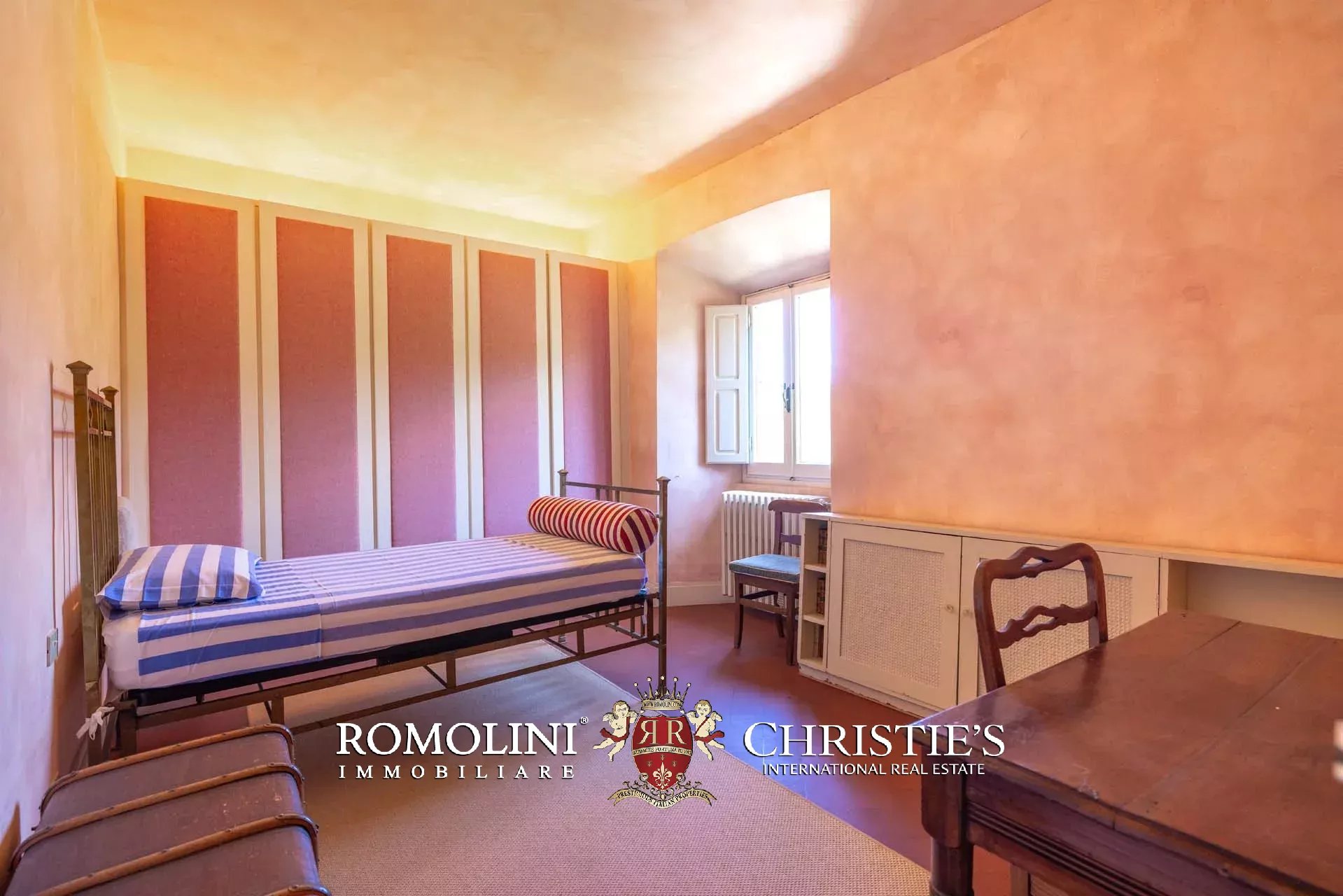 18 Bedroom Chateau's Image 61
