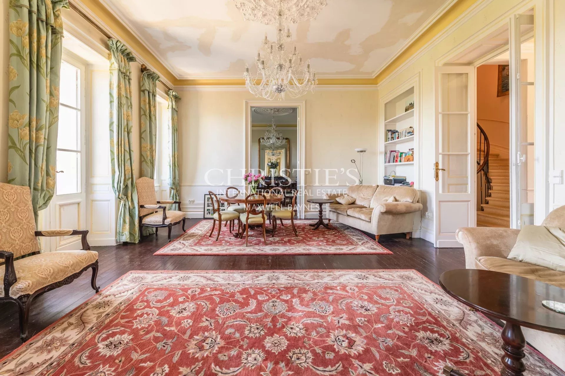 7 Bedroom Chateau's Image 5