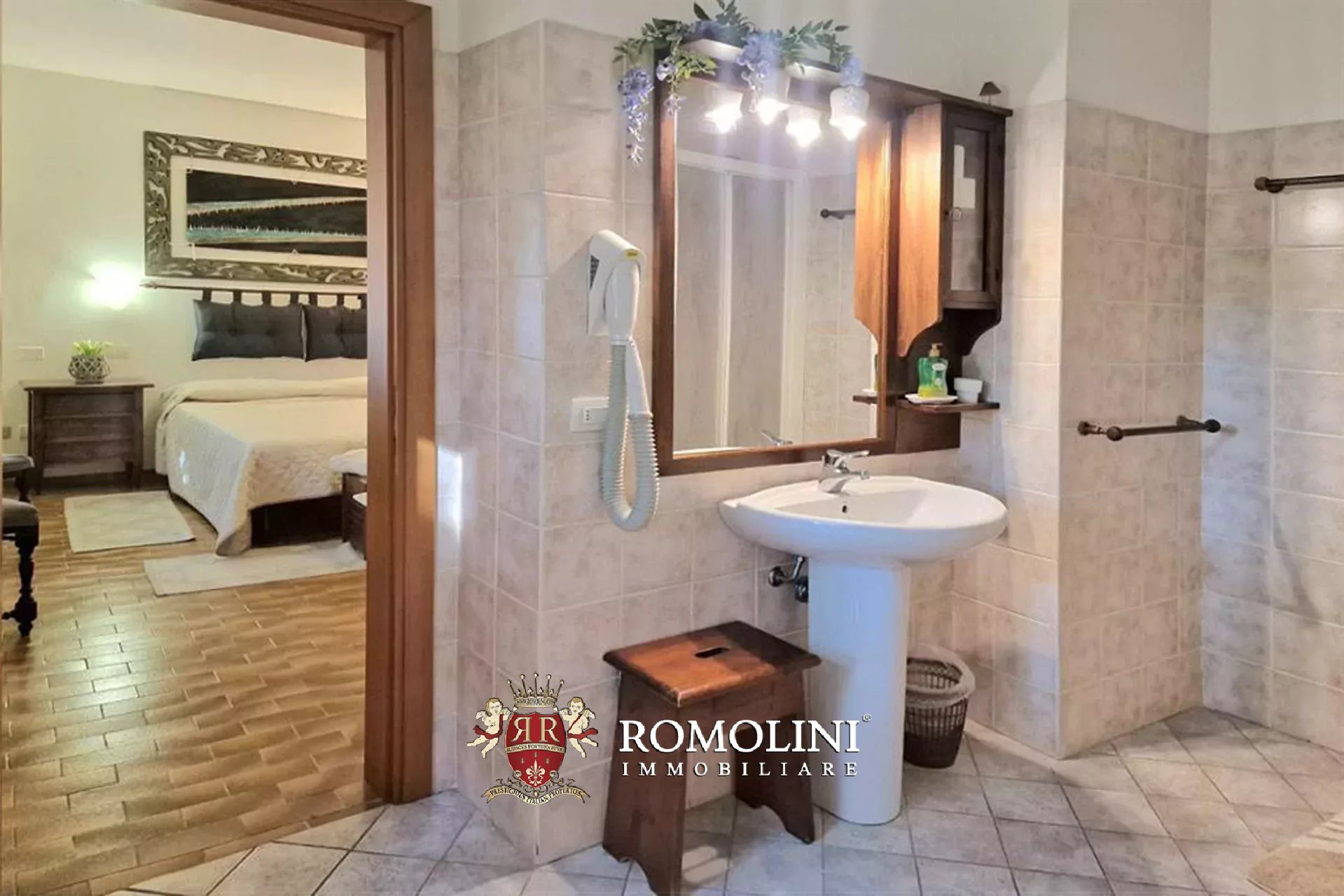 11 Bedroom Villa/Townhouse's Image 19