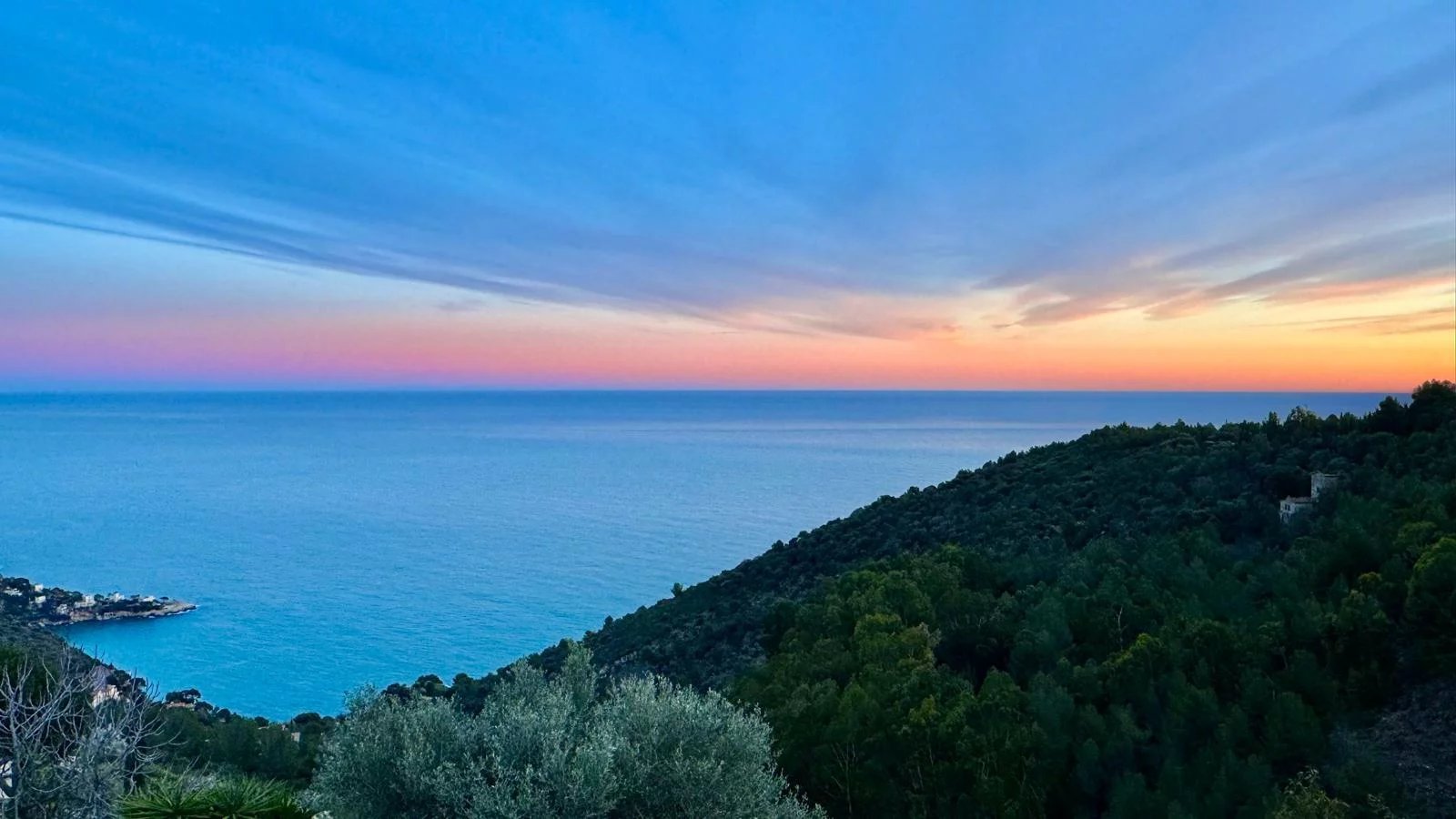 Terrain constructible, vue mer et permis obtenu