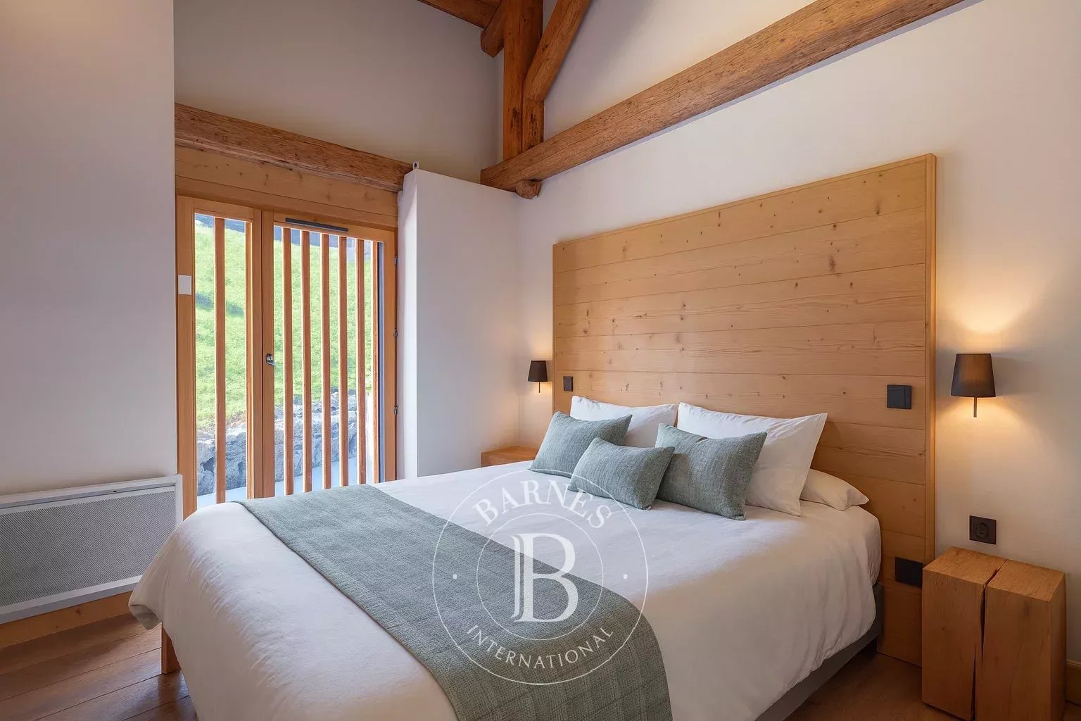 Daire Combloux - picture 15