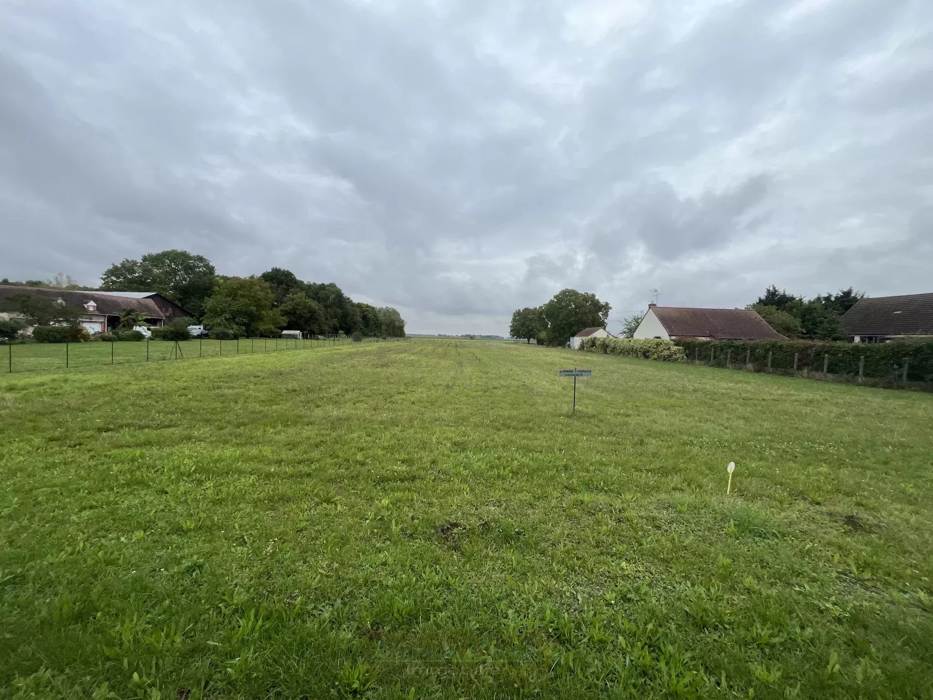 Terrain  constructible à 15 mn de Montargis