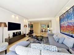 2-Bedroom Apartment in Cannes — photo 1 of 7
