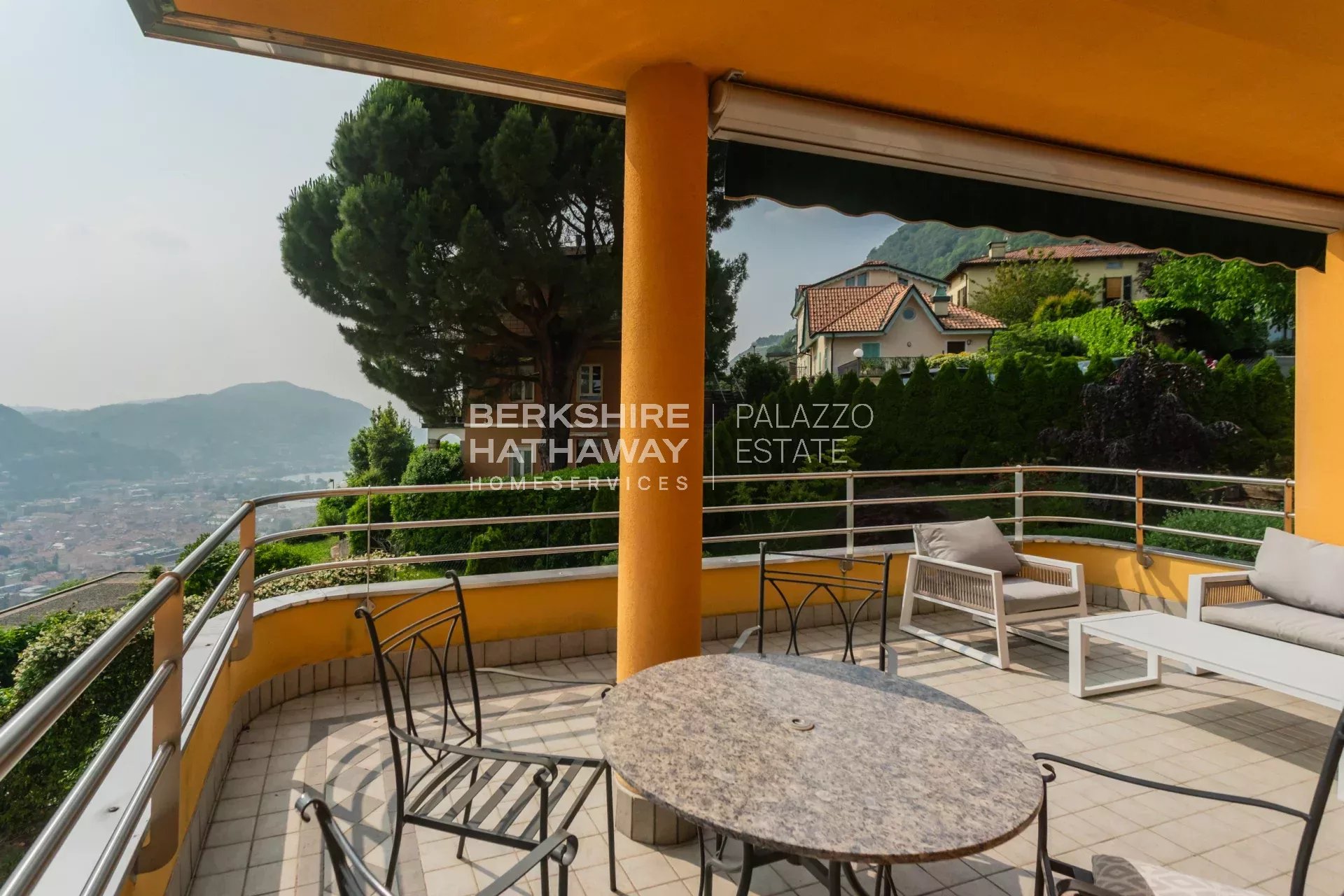 Apartment in Como - Image 4