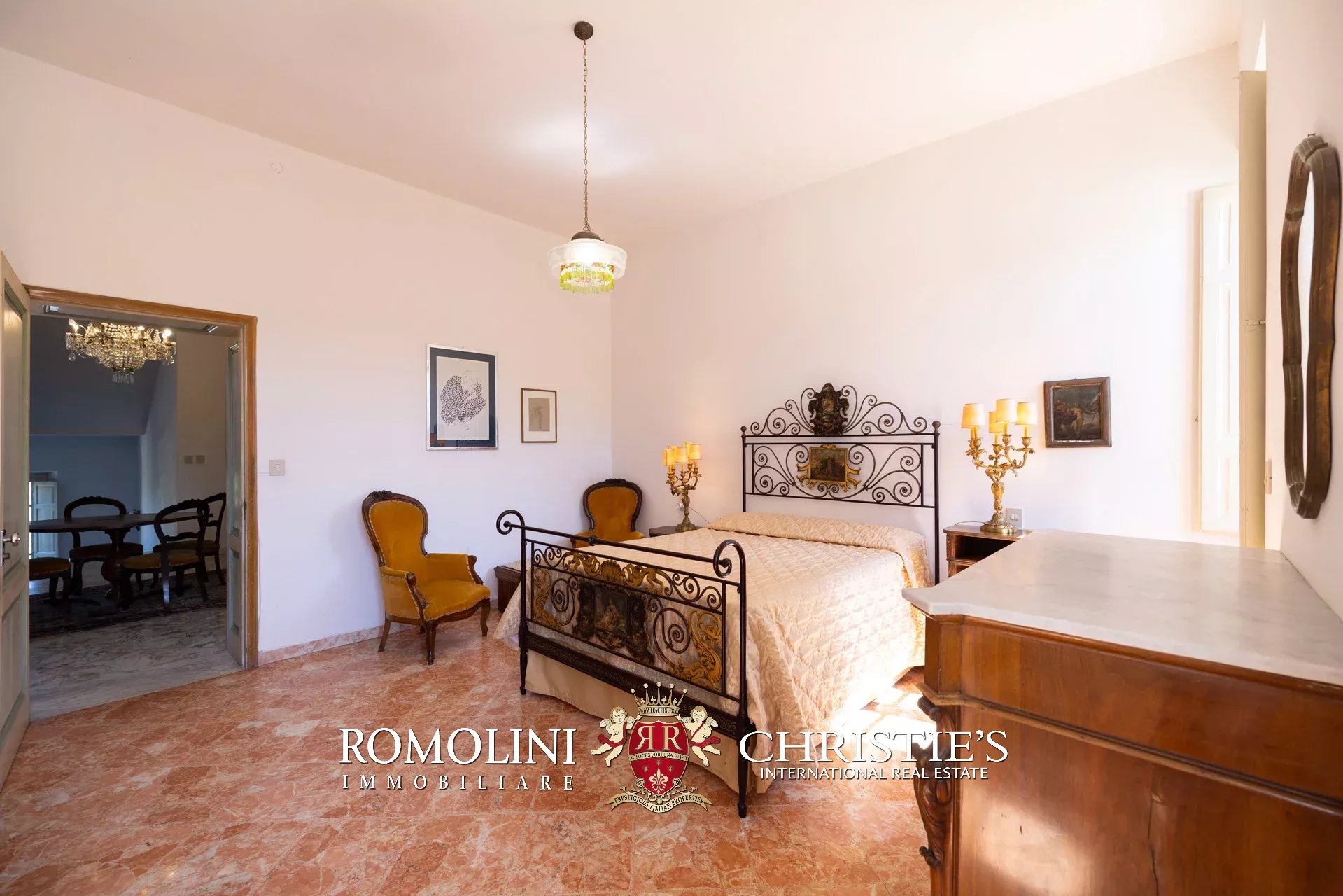 11 Bedroom Villa/Townhouse's Image 51