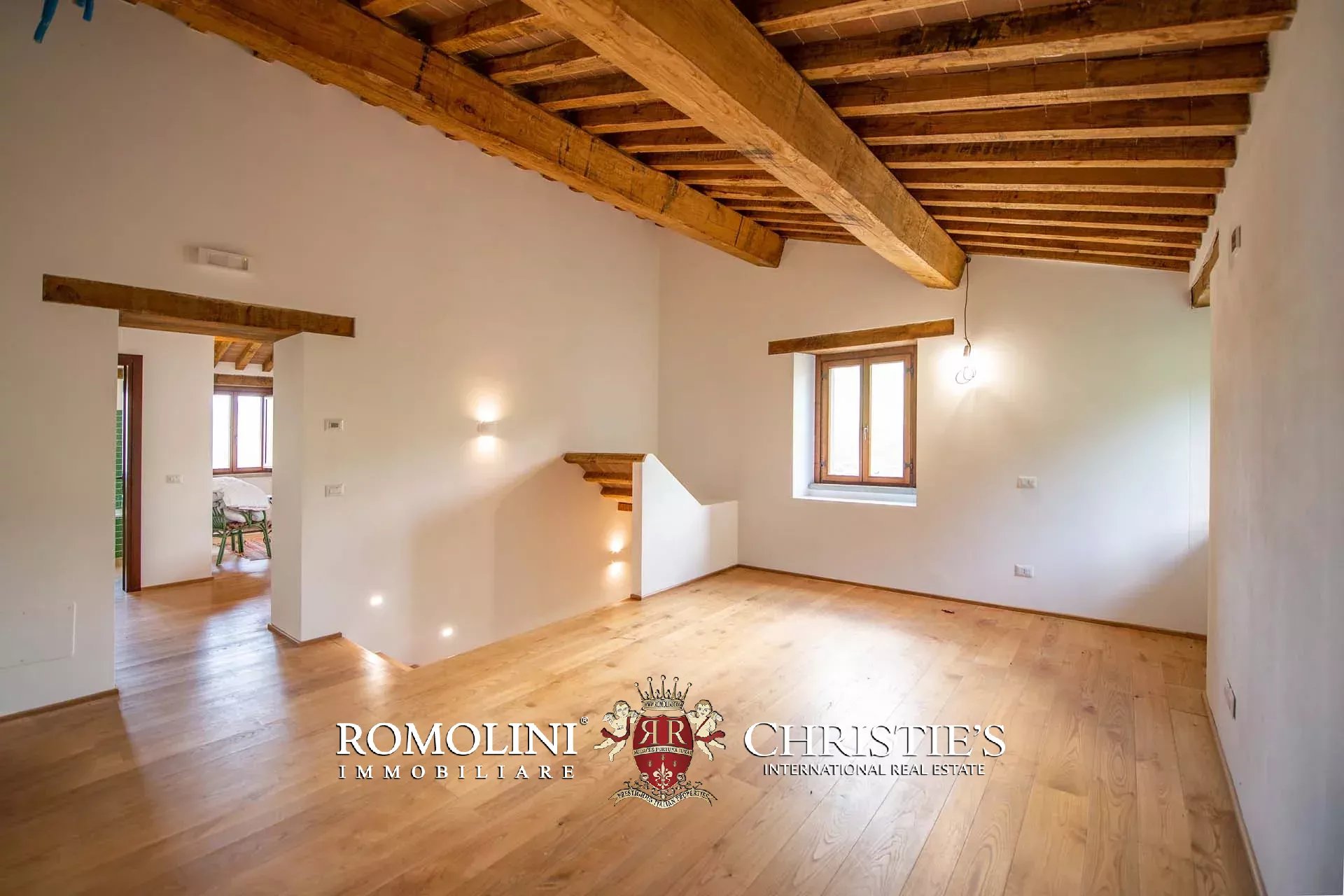 8 Bedroom Villa/Townhouse's Image 63