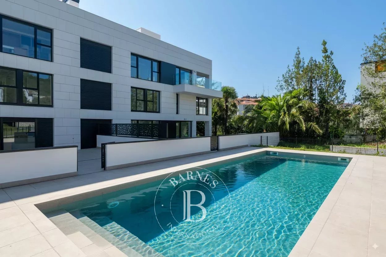 SAN SEBASTIÁN - Dúplex elegante en entorno residencial privilegiado