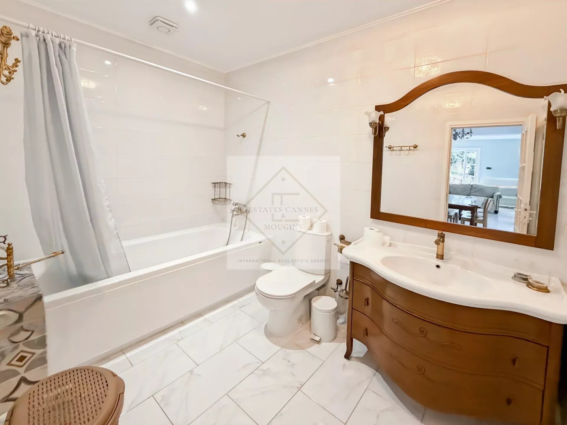 BAS DE VILLA LOCATION ANNUELLE — photo 5