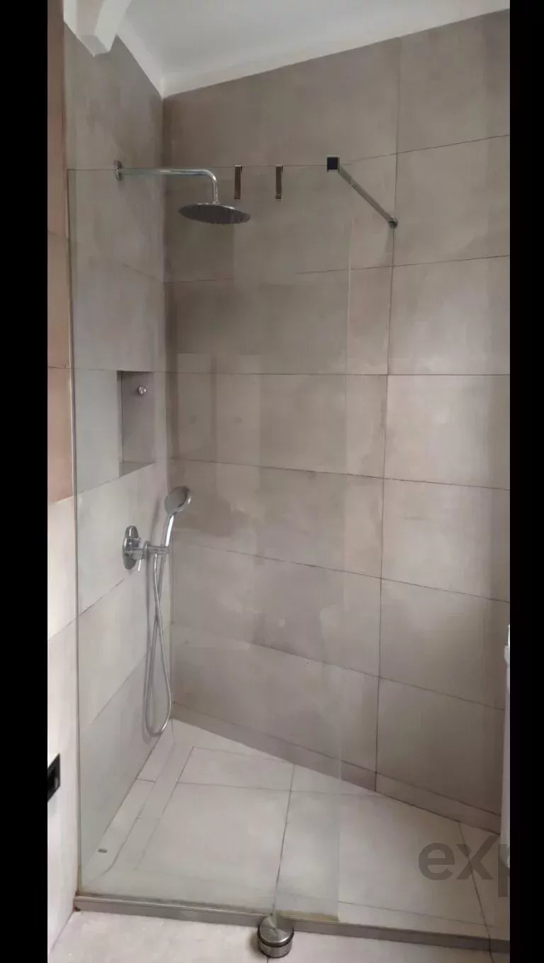 One-bedroom plus one apartment for sale in Campo de Ourique. 86691452 image 9