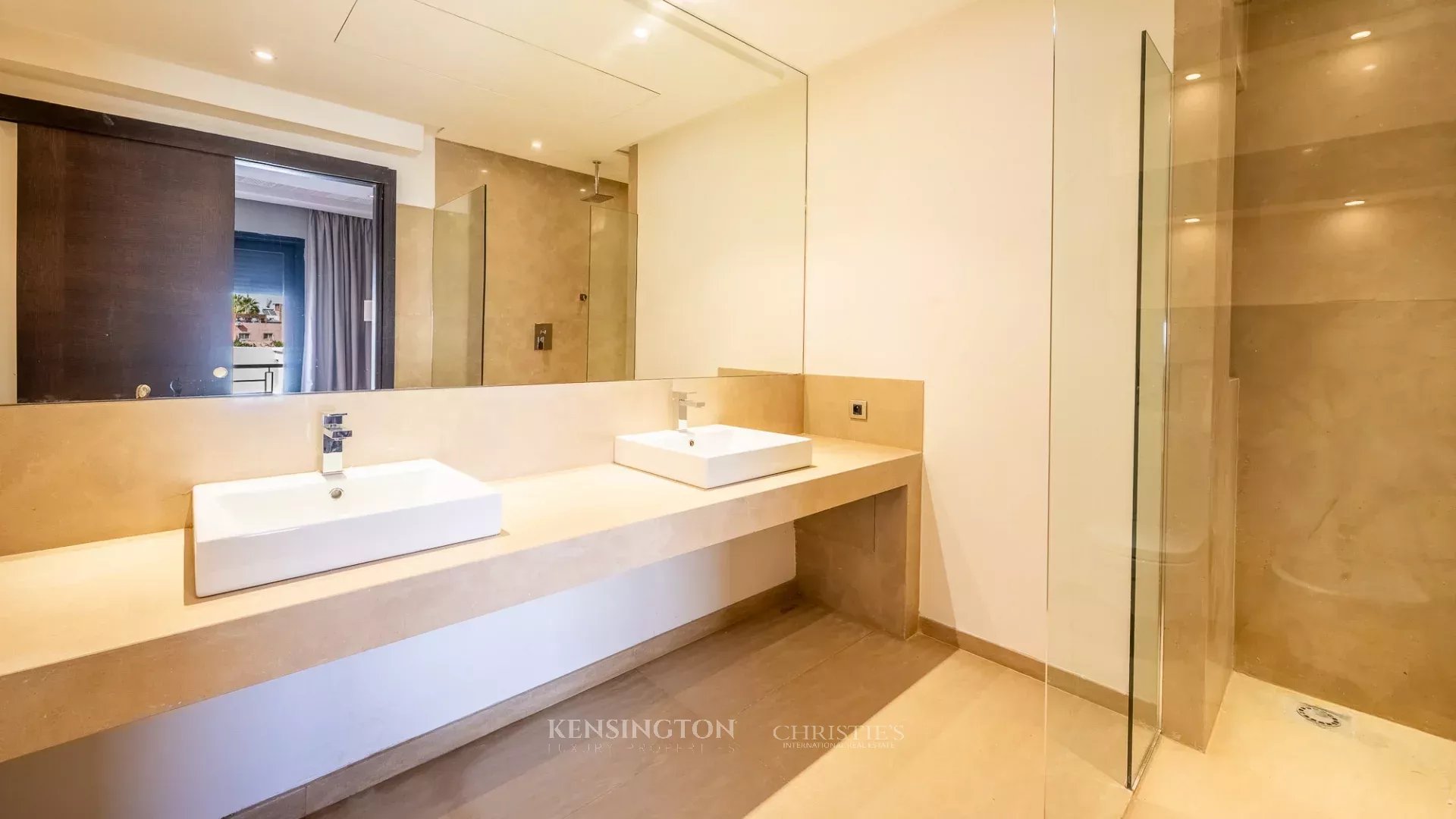 2 Bedroom Apartment/Flat's Image 13