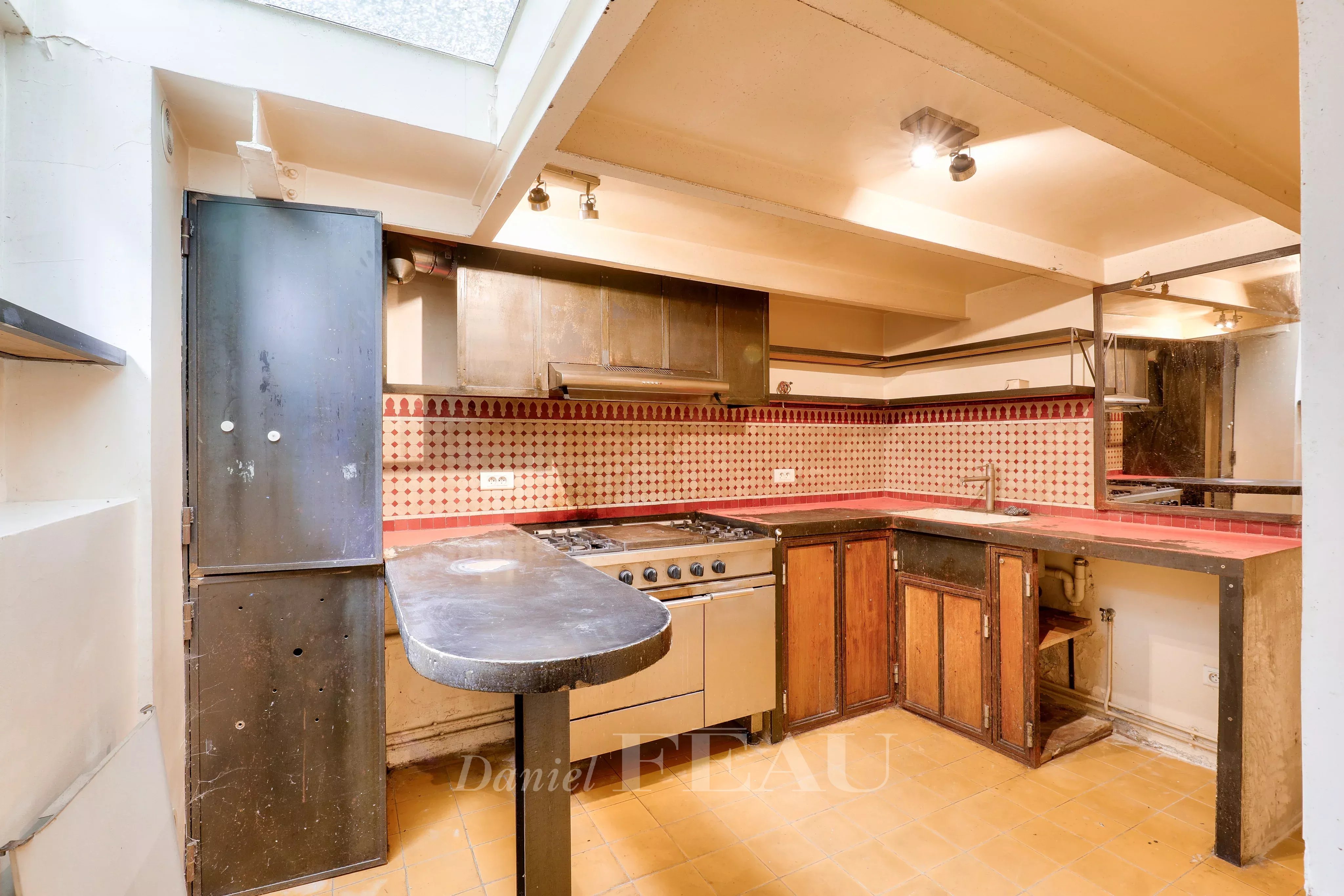 Sale House Paris 12th