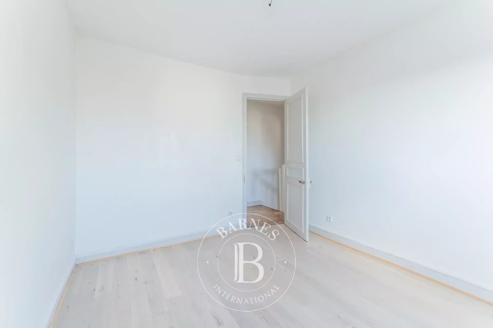 Daire Paris 9ème - picture 30