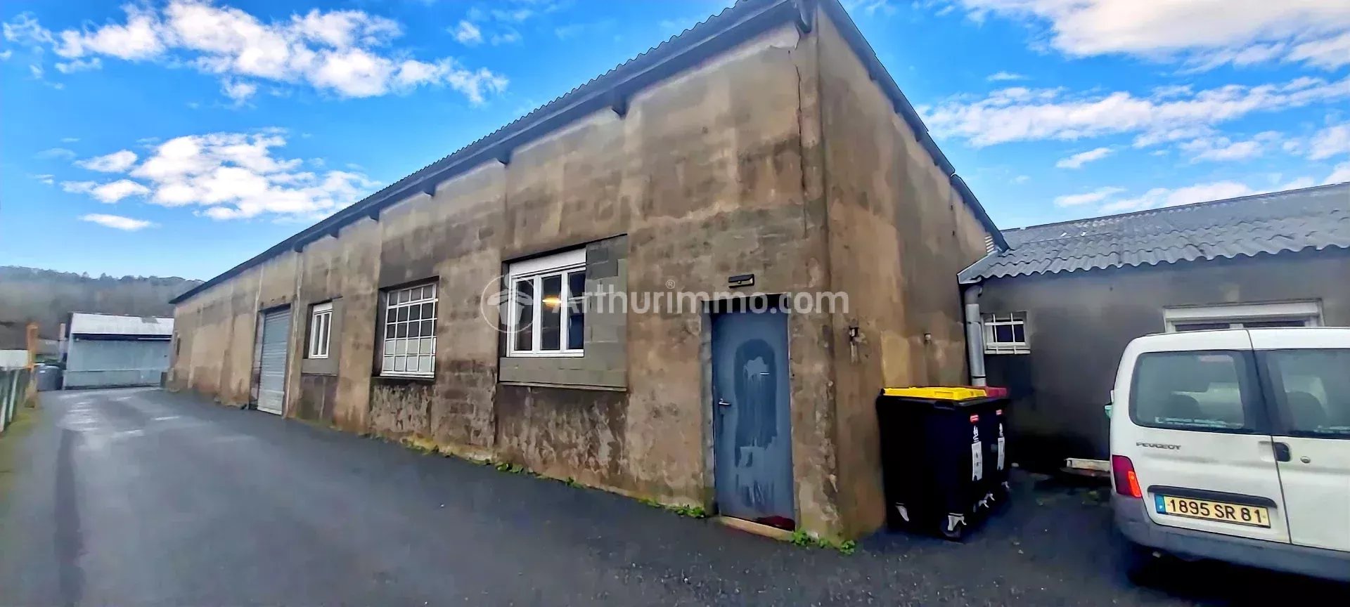 Entrepôt à vendre, 390 m², Mazamet