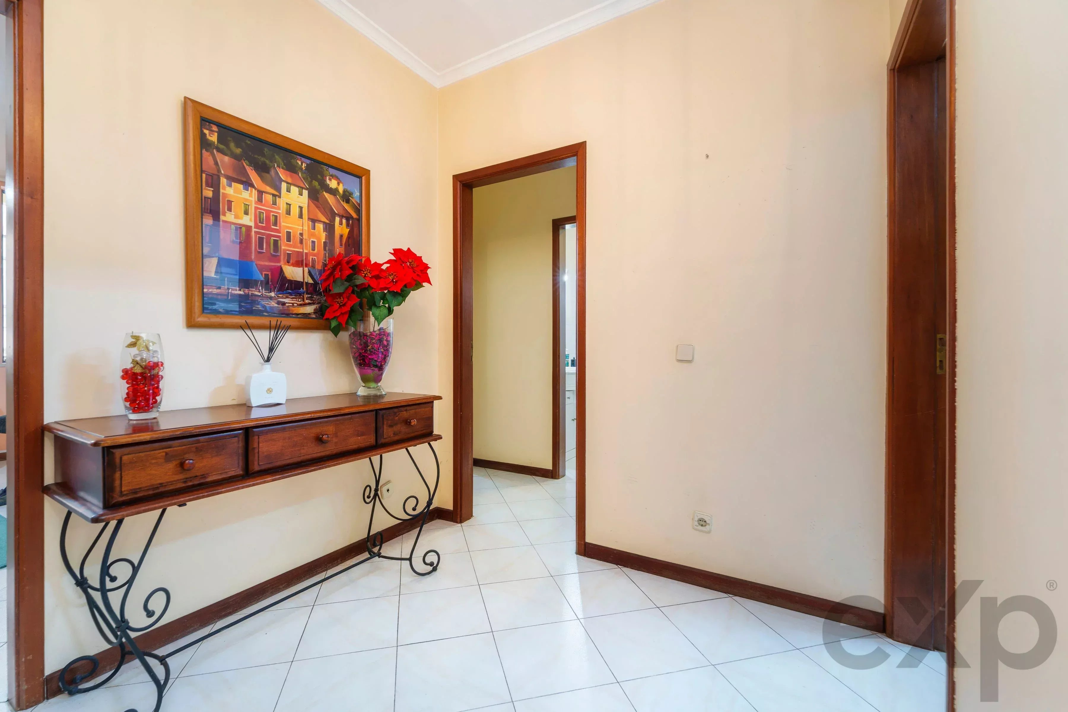 3-Bedroom Apartment in the Center of Olhão 86916457 image 68