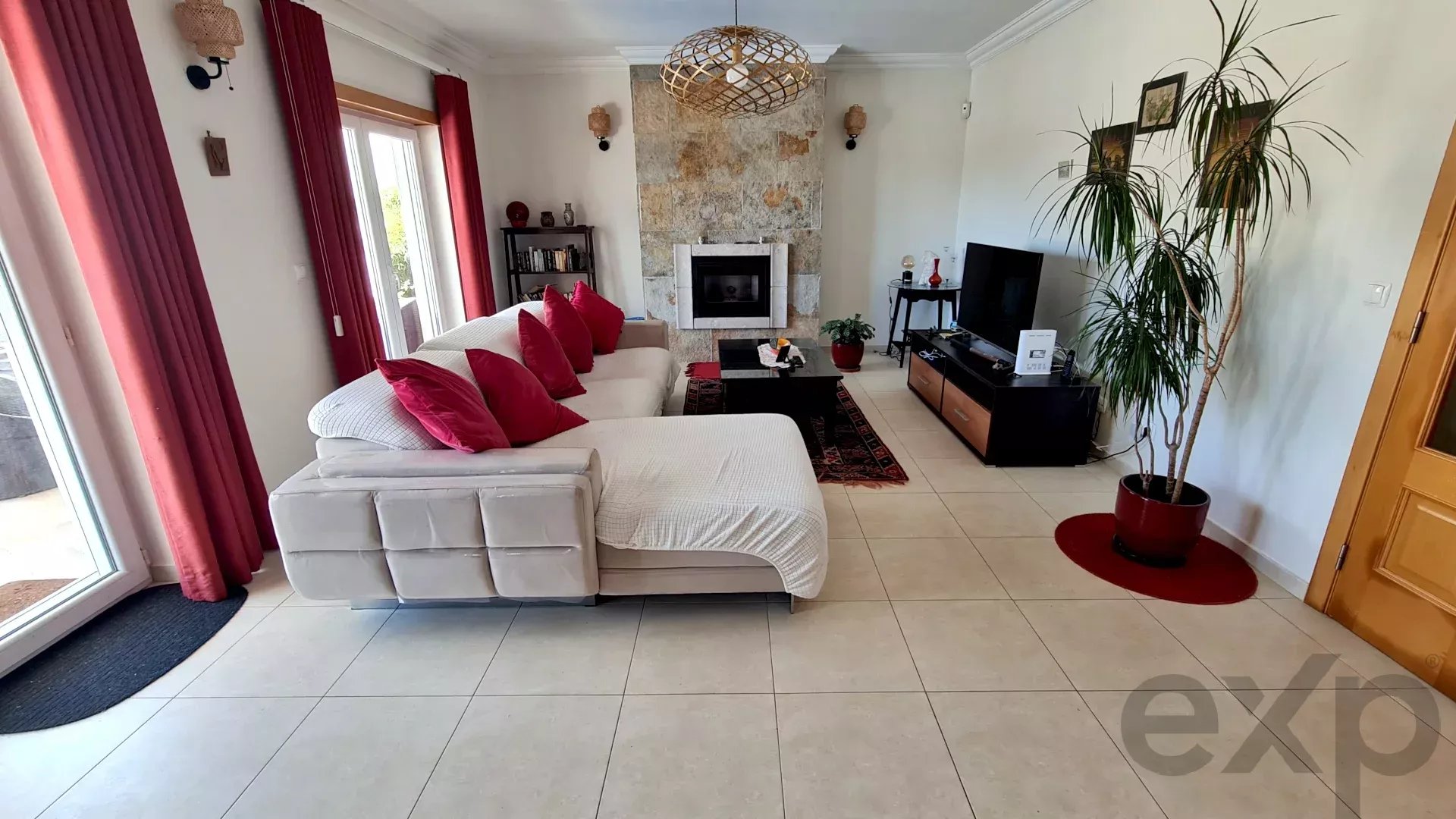 4 Bed. House with Pool, close to the beach 87154066 image 6