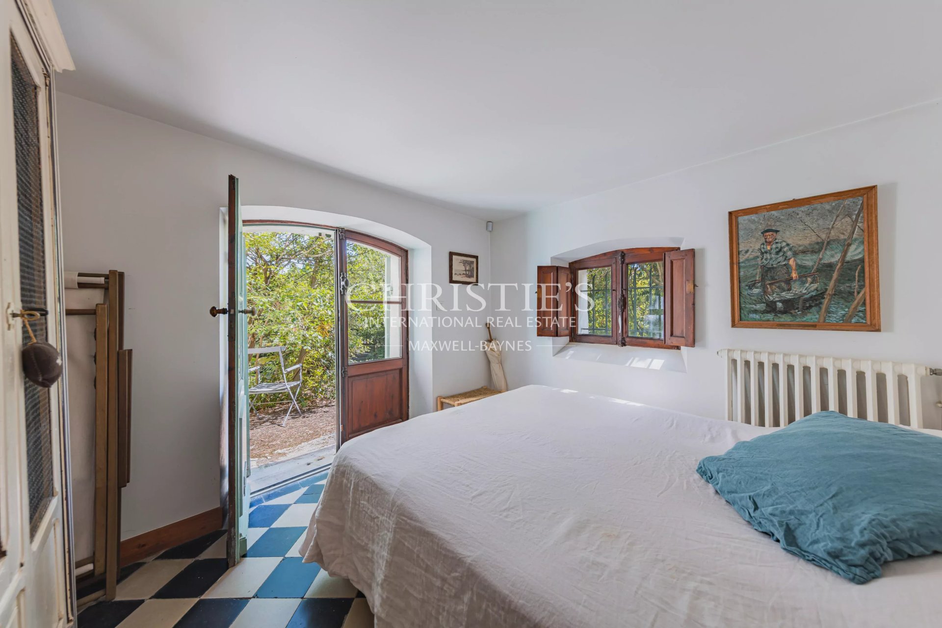 6 Bedroom Villa/Townhouse's Image 24