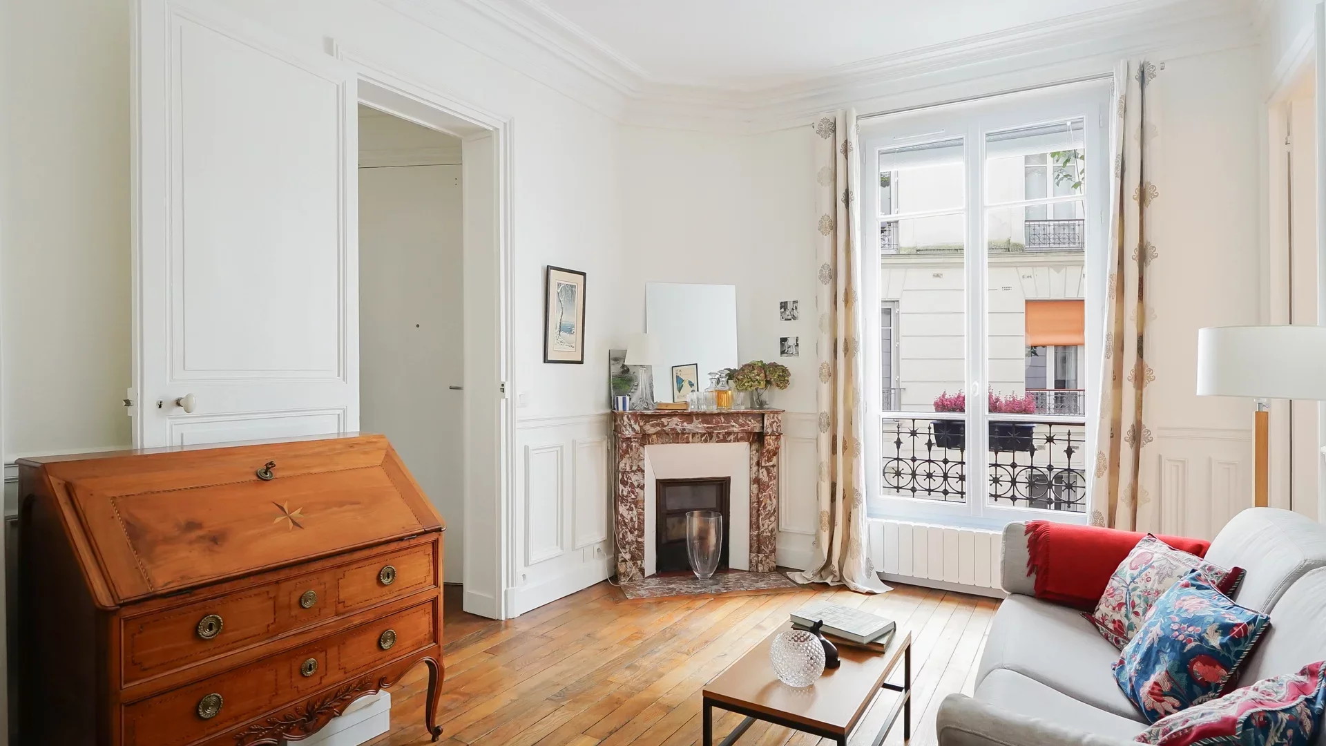 Paris 7e - PLACE DE BRETEUIL