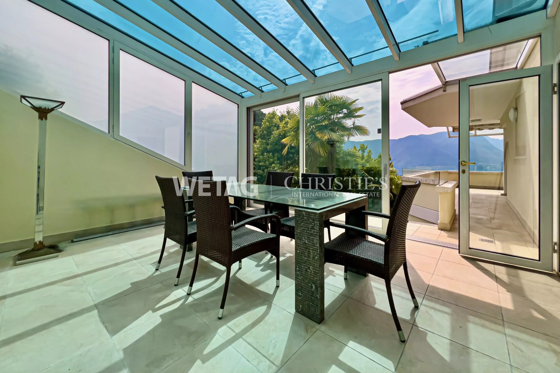 5 Bedroom Apartment/Flat's Image 3