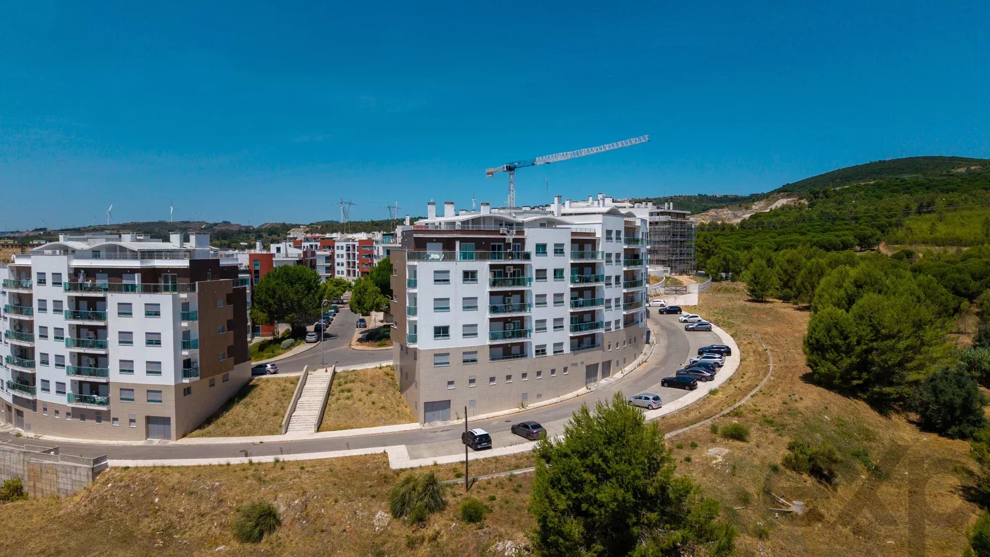 Amazing Two‑Bedroom Apartment with River View and Garage 87152839 image 32