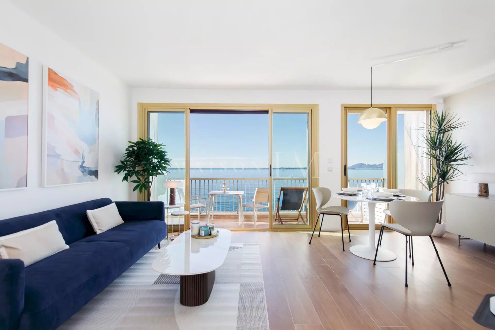 Agence immobilière de 