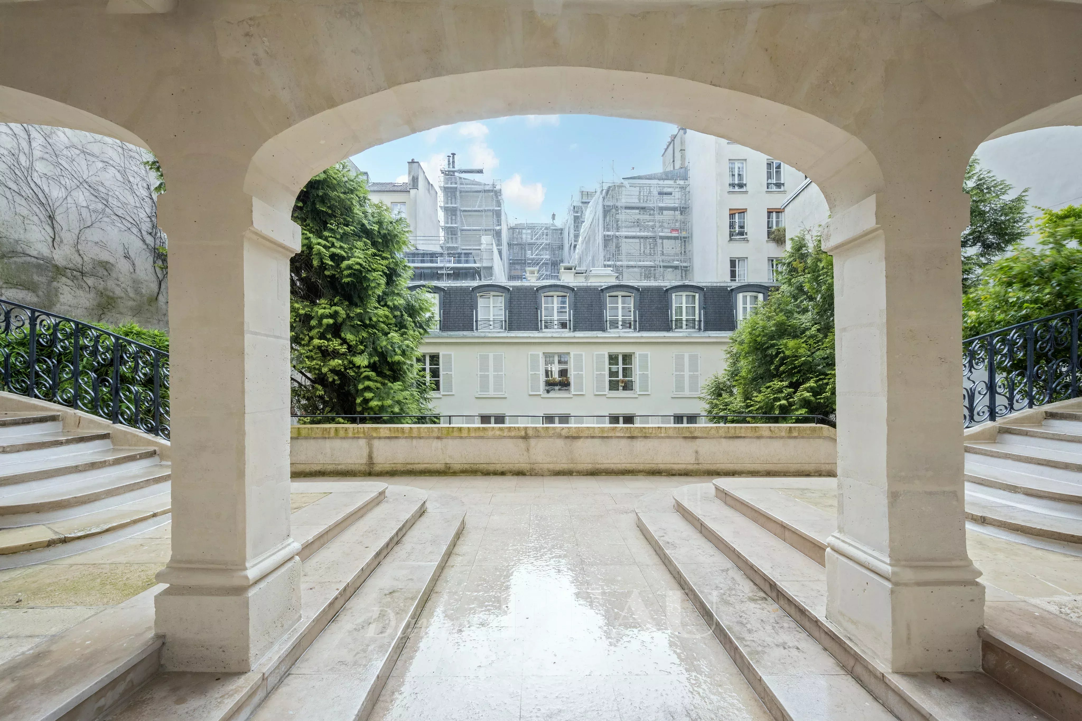 Sale Apartment Paris 4th