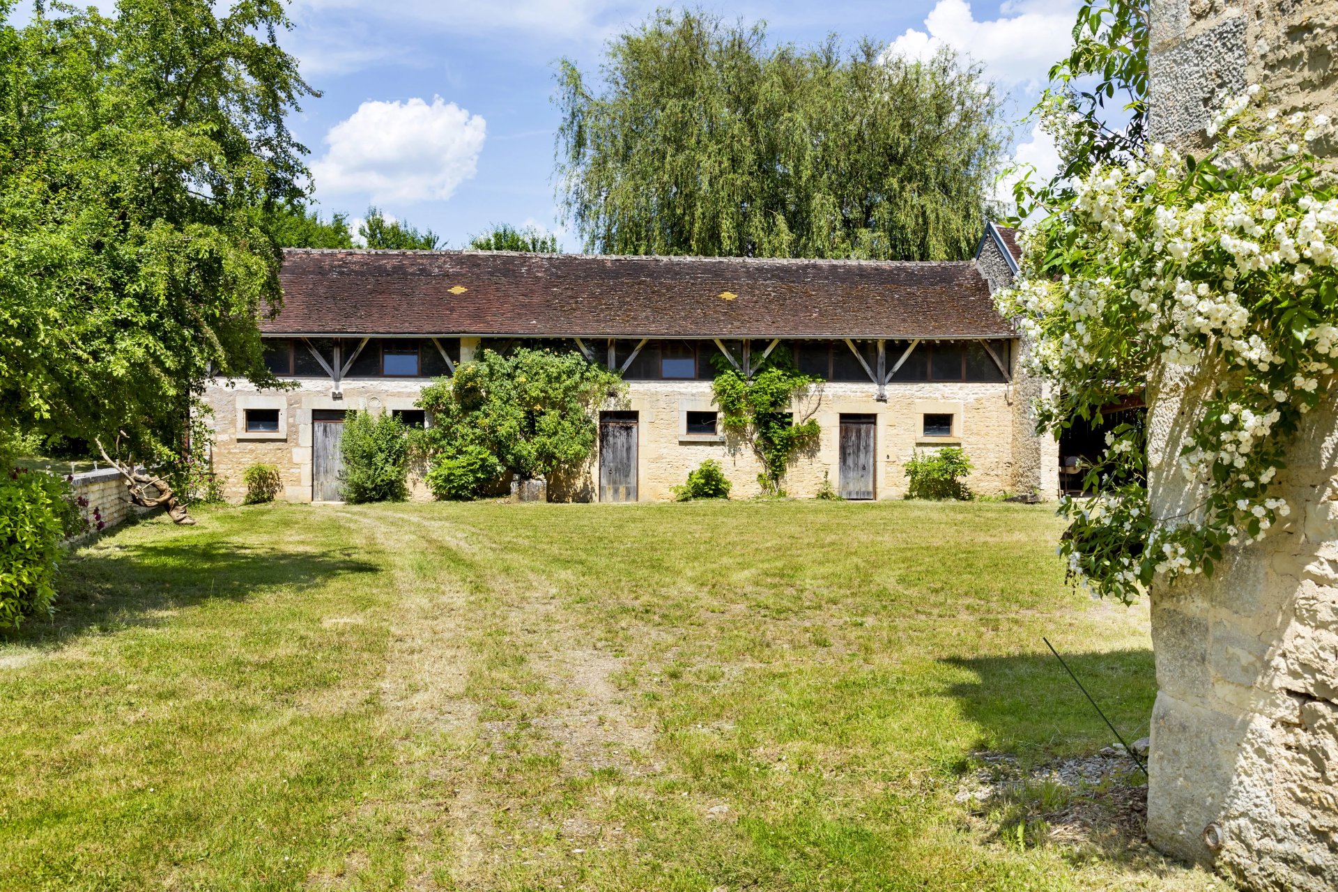 6 Bedroom Villa/Townhouse's Image 21