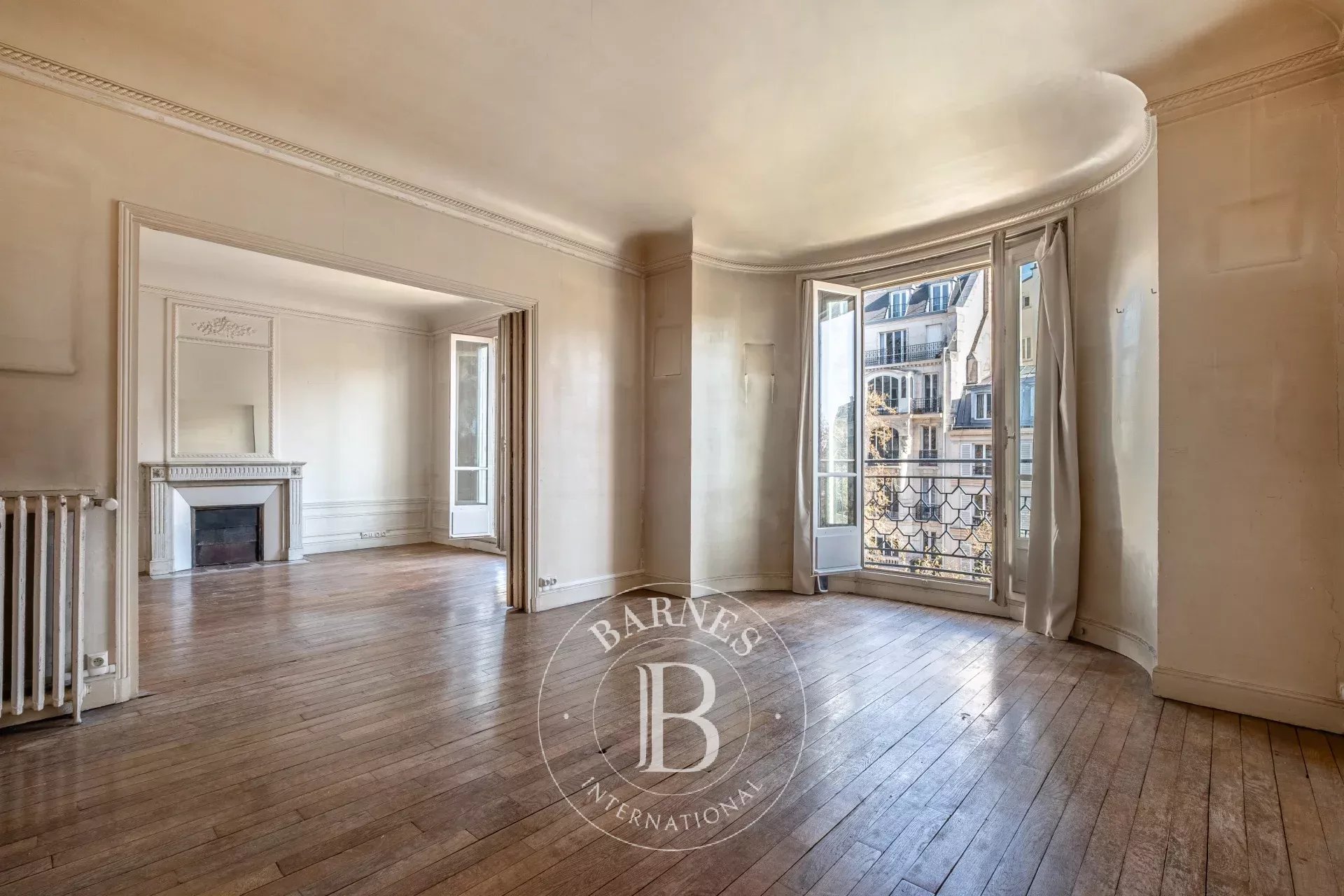 Apartment Paris 75007  -  ref 86834236 (picture 2)