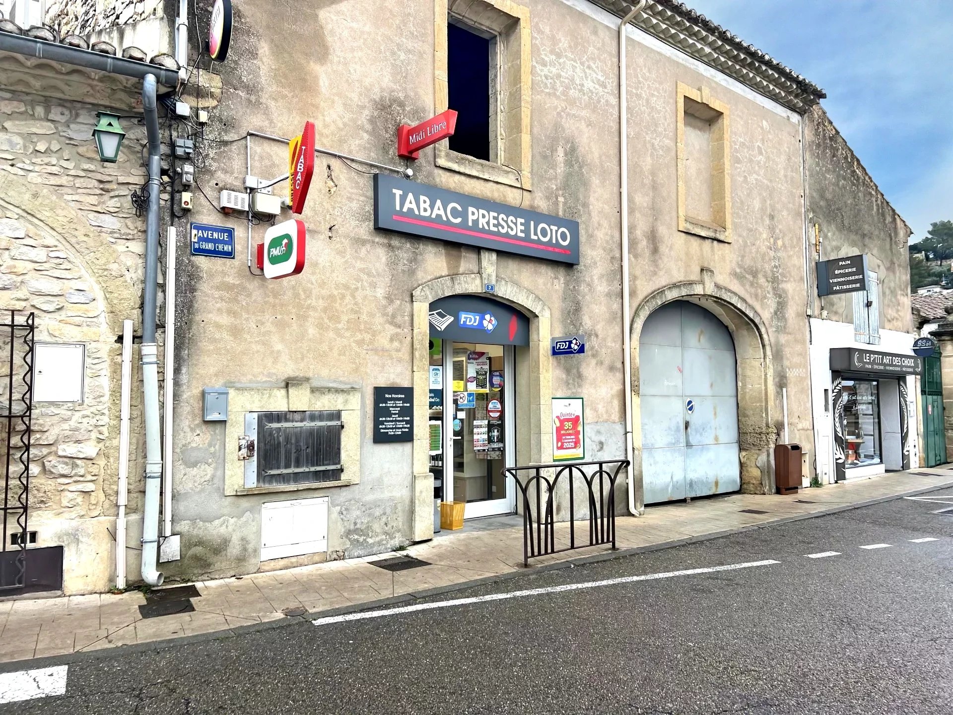 Agence immobilière de 