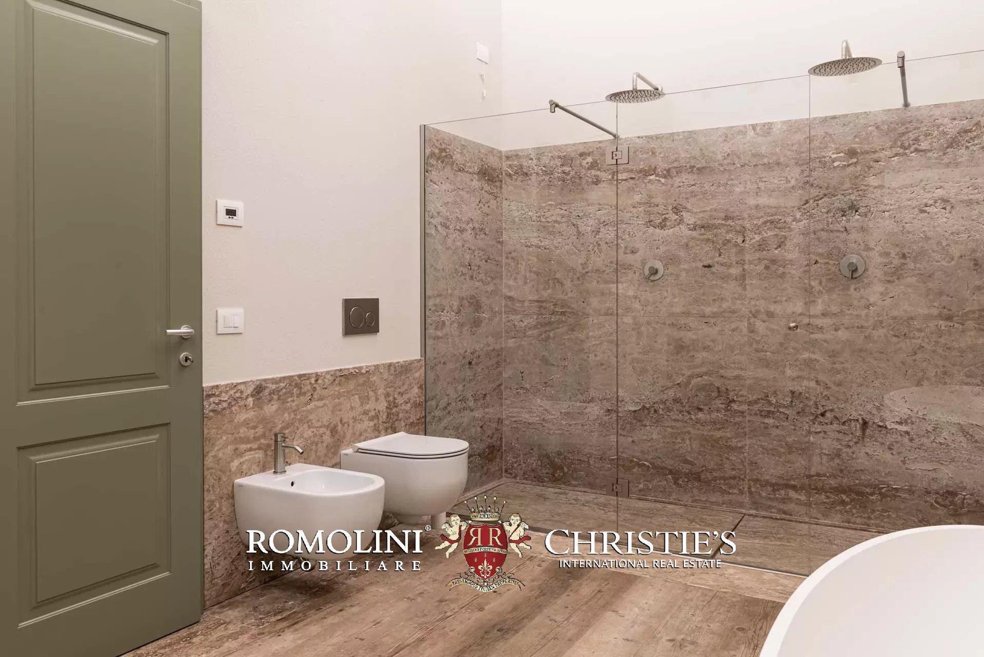 4 Bedroom Villa/Townhouse's Image 36