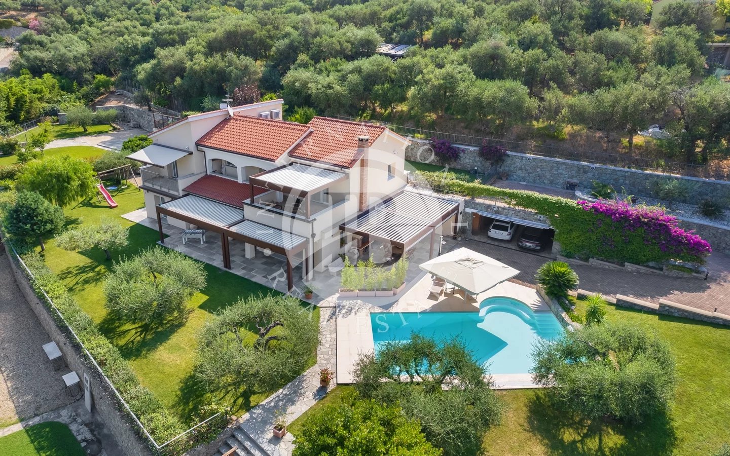 Villa in Boissano - view 1