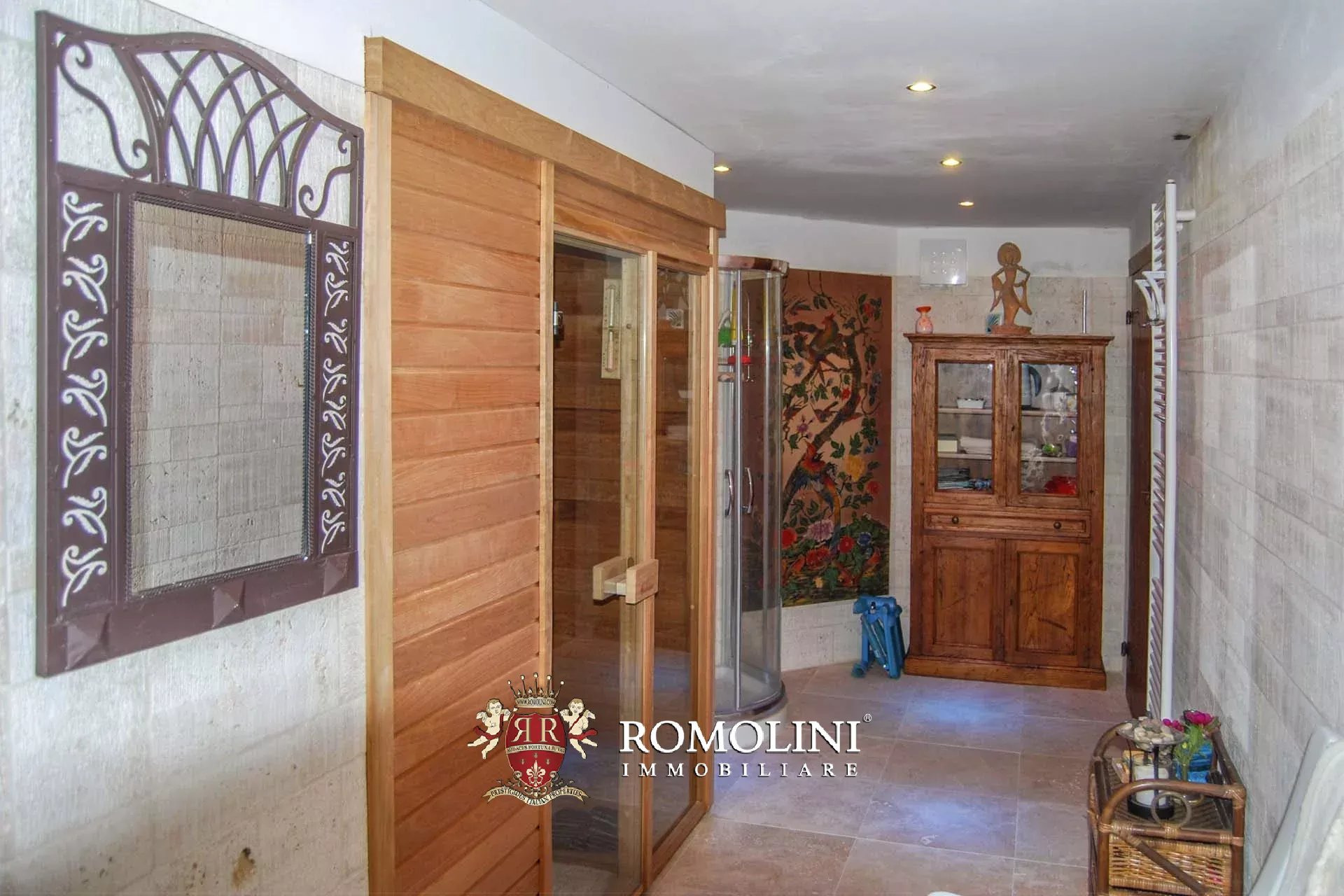 10 Bedroom Villa/Townhouse's Image 71